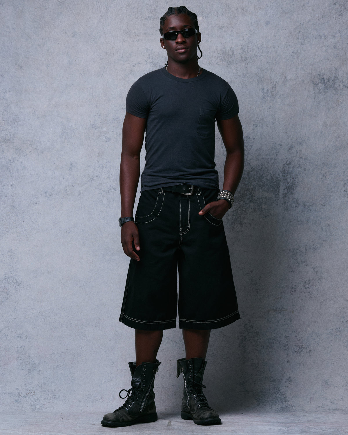 101 Twin Cannon Shorts. 14". Black/Gold J.