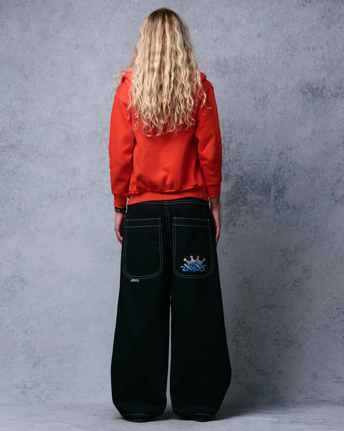 W1101 Crown Cannon. 26". Jet Black.
