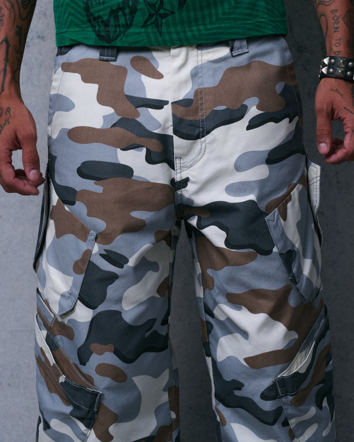 Hummer Cargo Pants. 20”. Polar Camo.