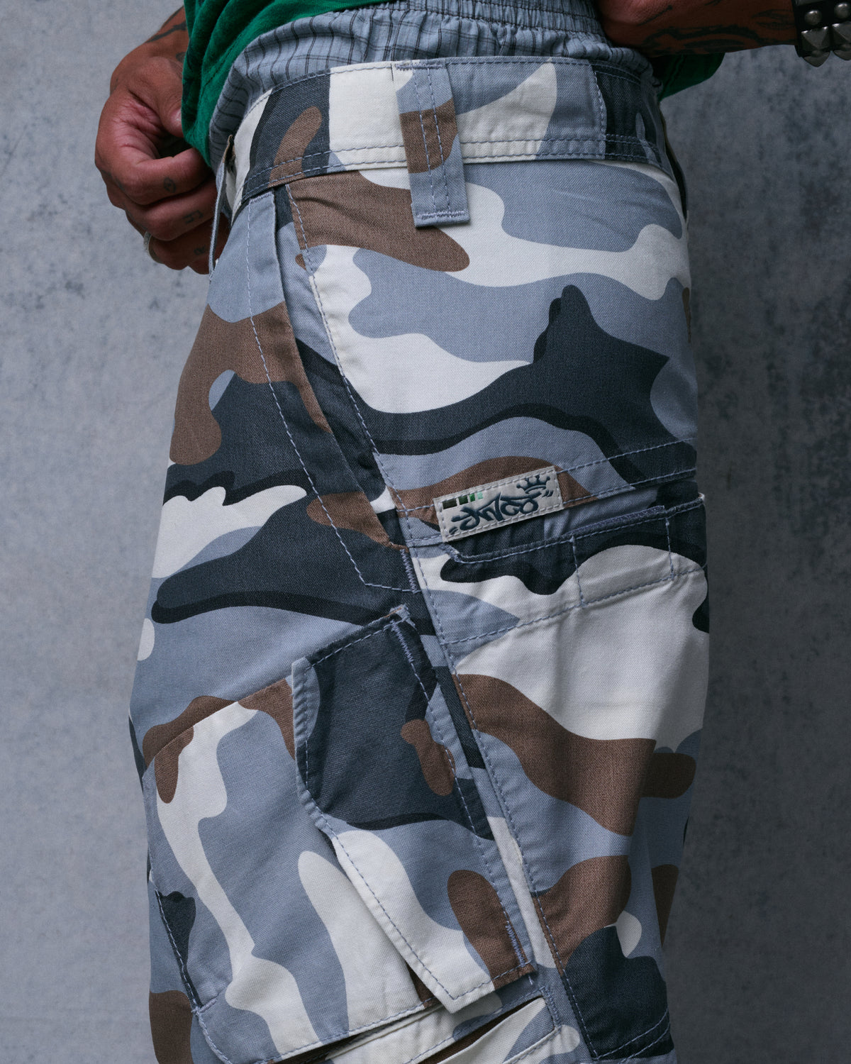 Hummer Cargo Pants. 20”. Polar Camo.