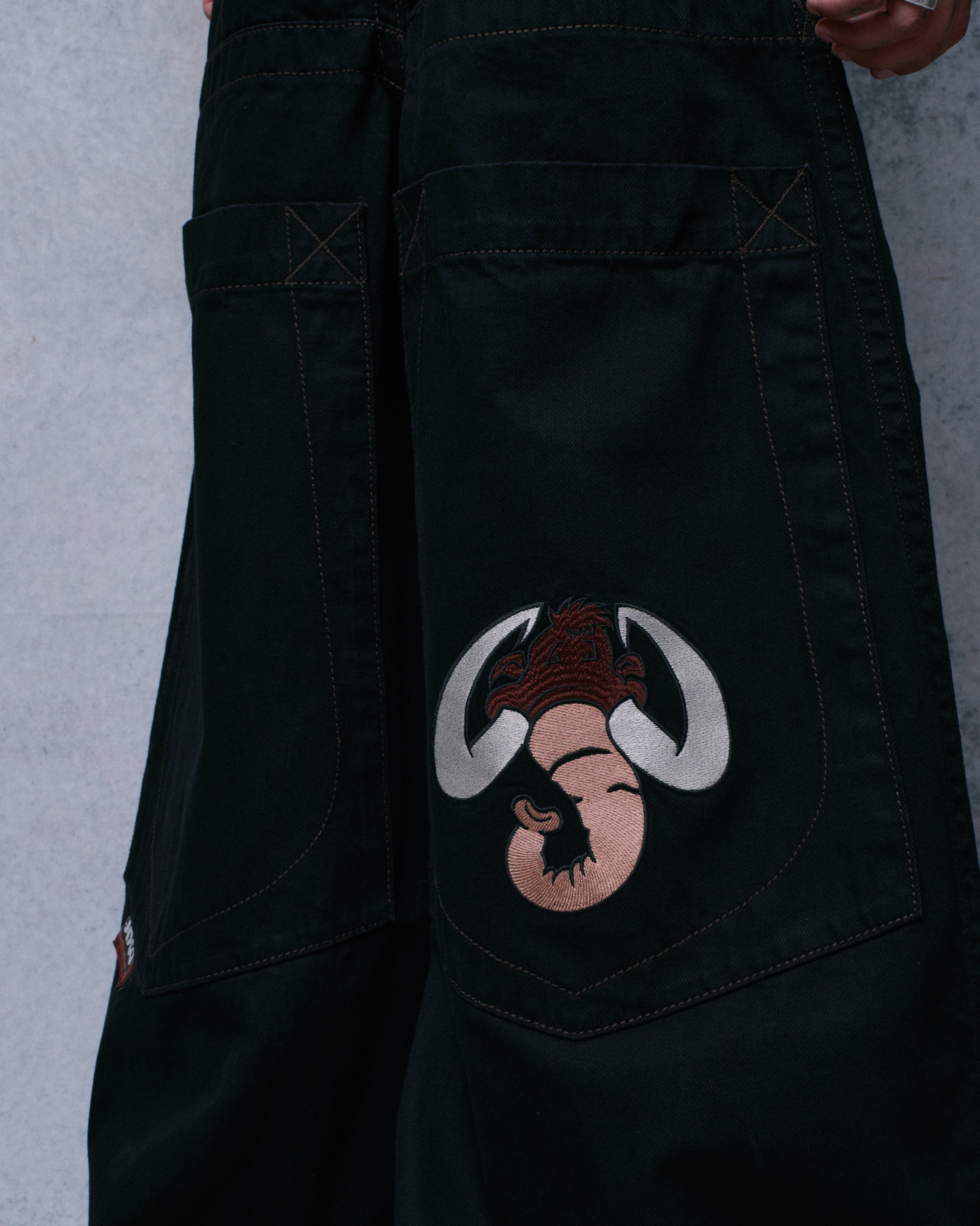 Mammoth Jeans. 40