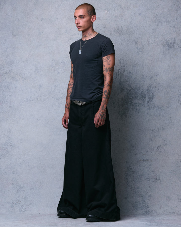 Mammoth. 40". Jet Black.