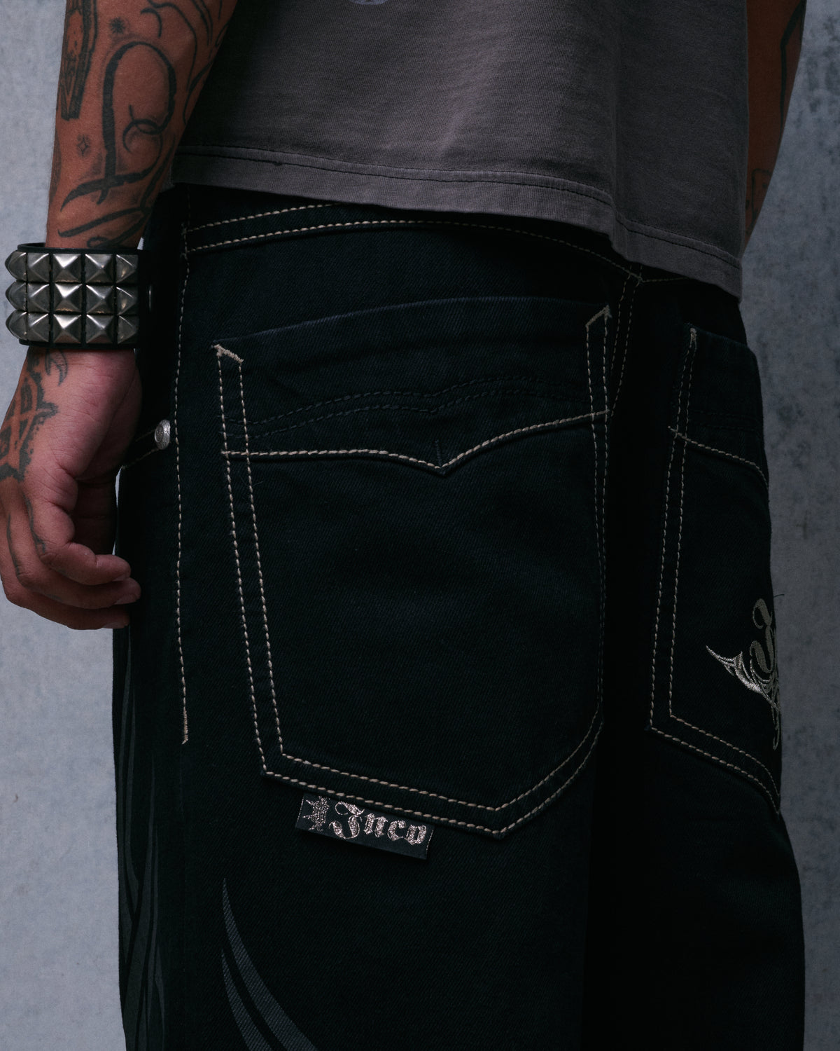 Flame Karatz. 23". Jet Black.