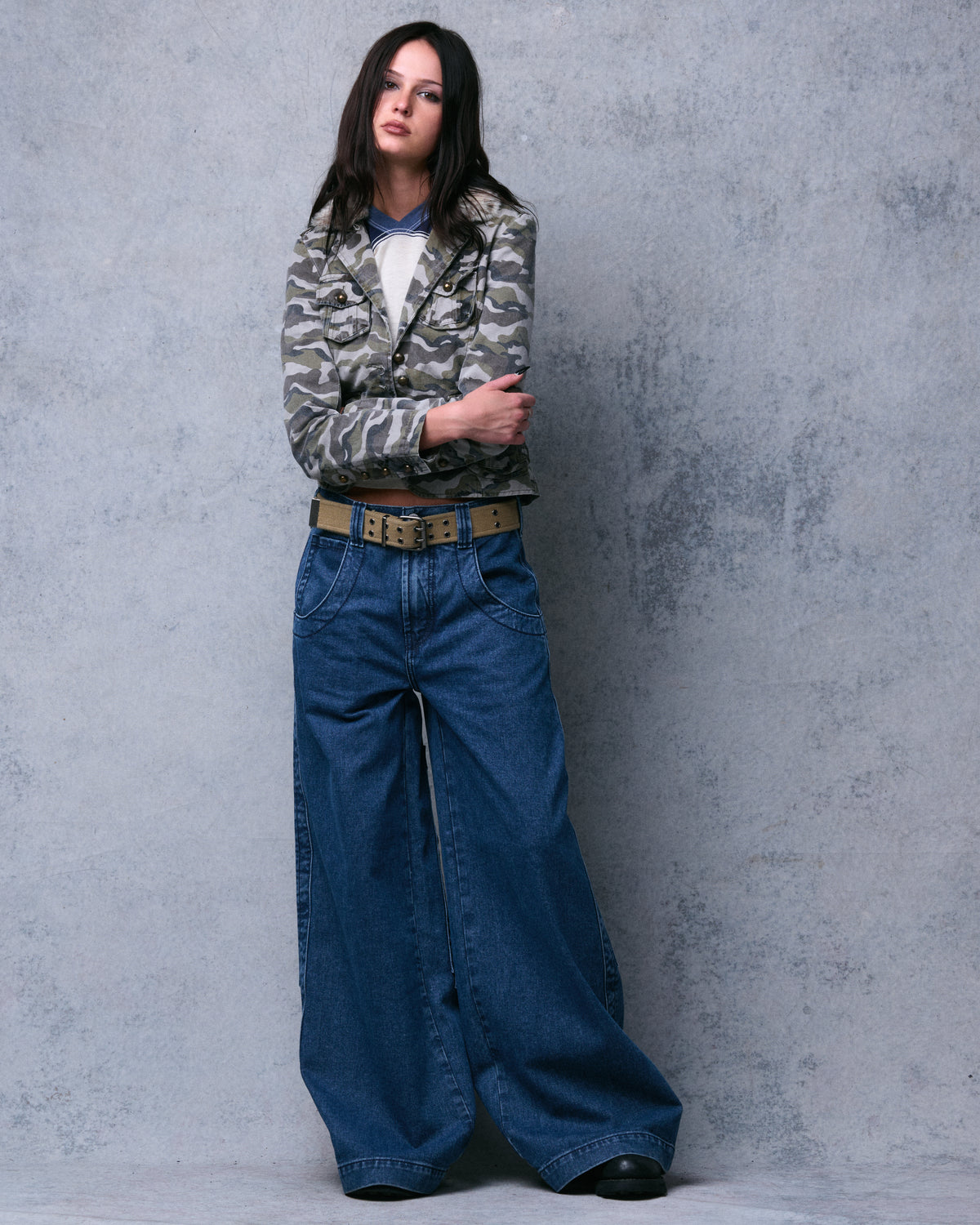 The Camilla Jeans. 27”. Dark Stone.