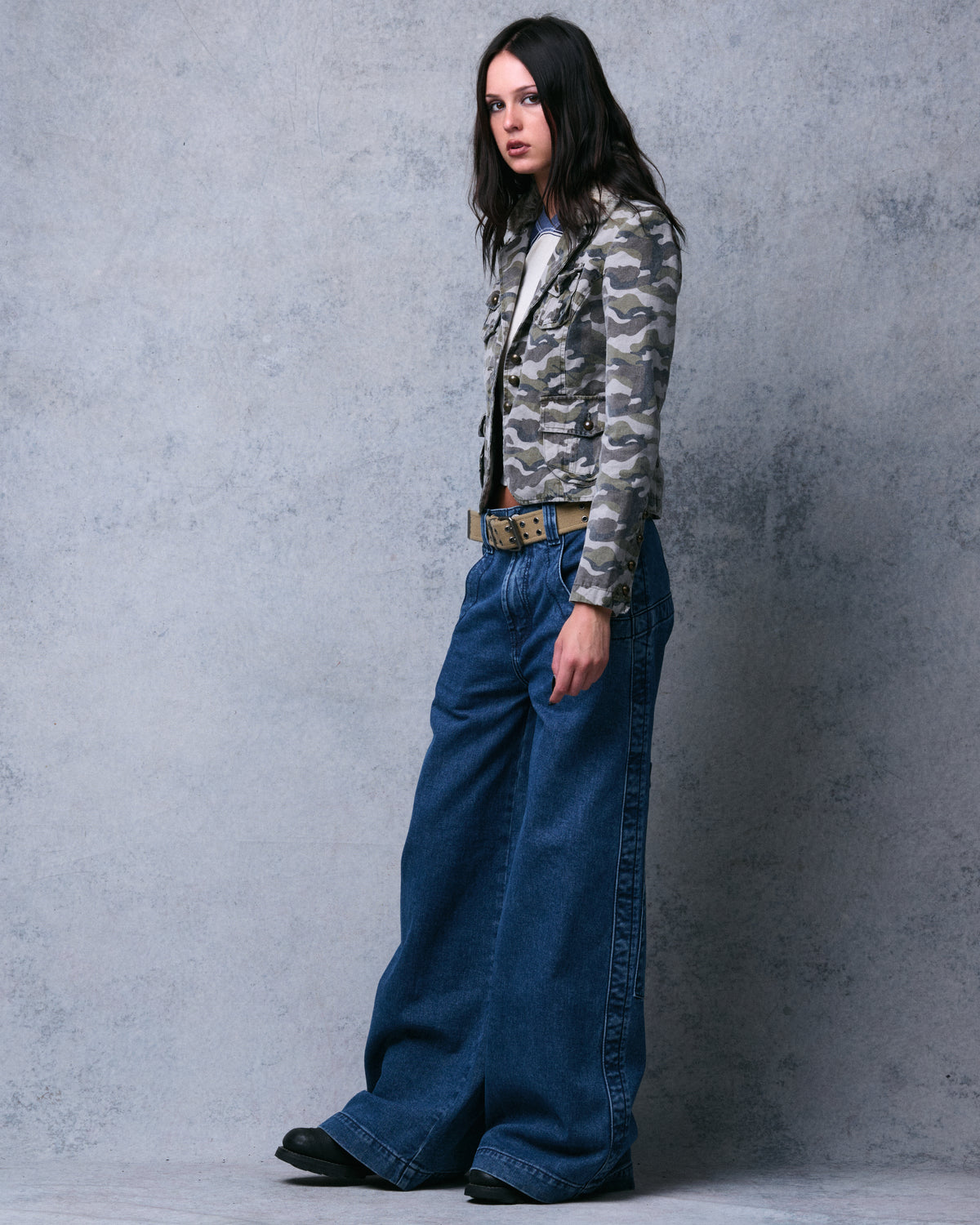 The Camilla Jeans. 27”. Dark Stone.