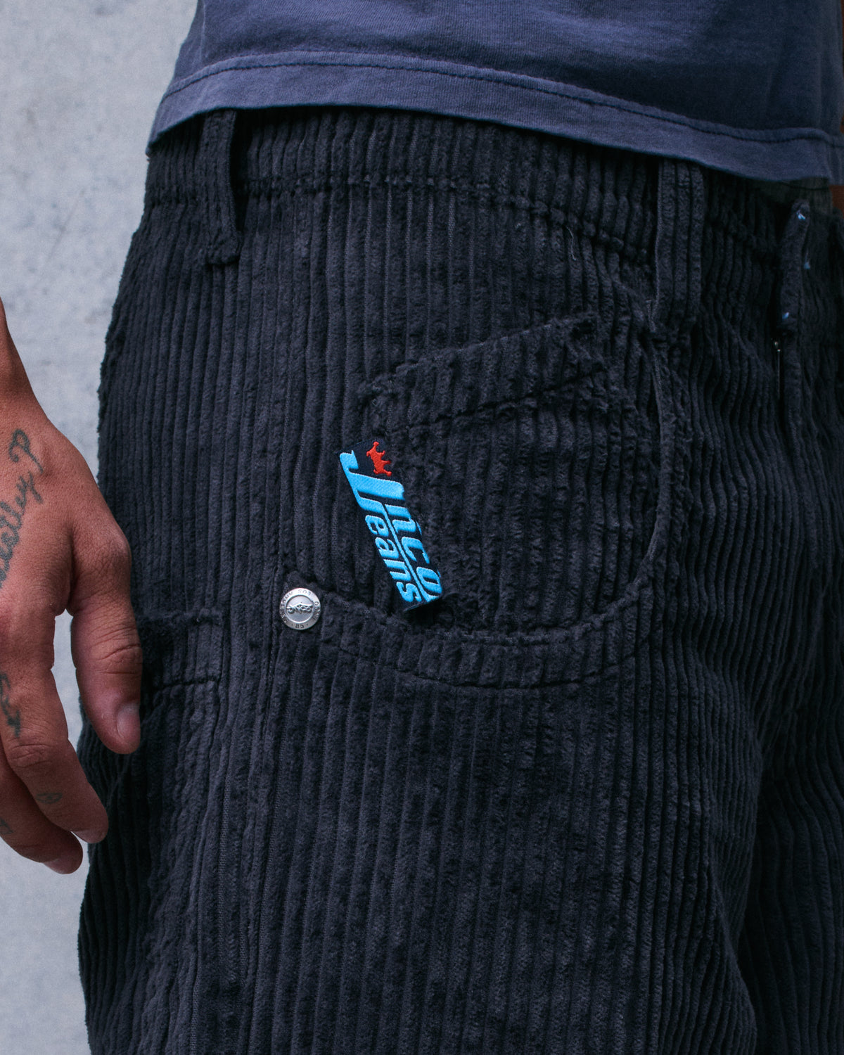 169 Low Down. 20". 4 Wale Corduroy. Magnet.