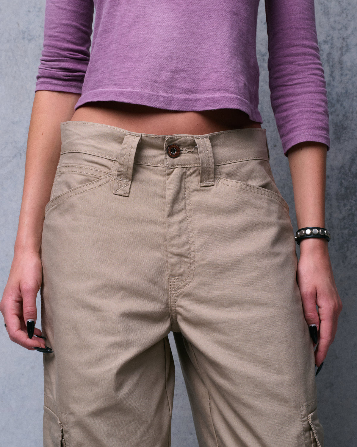 W Indicator Cargo Pants. 22". Khaki.