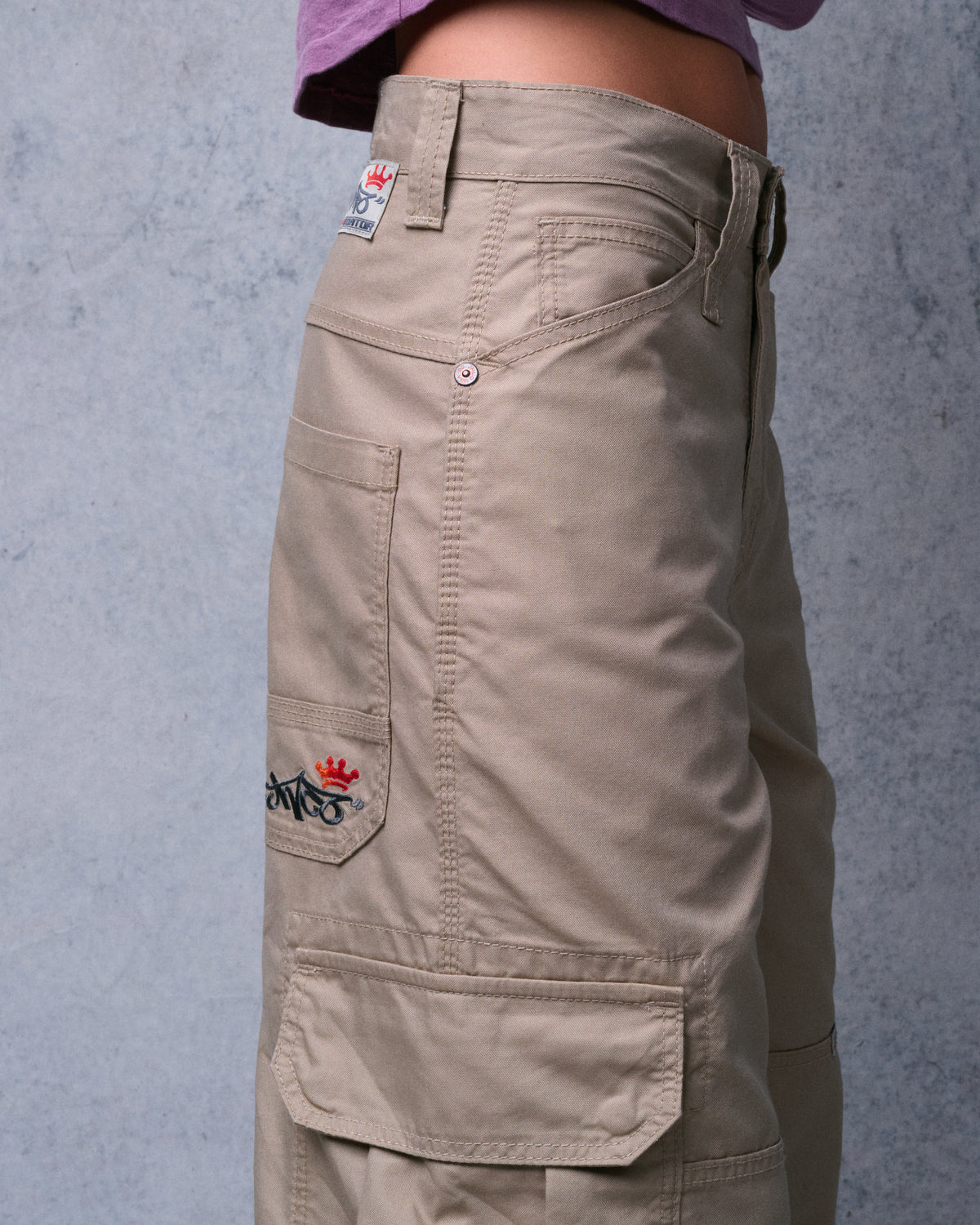 W Indicator Cargo Pants. 22". Khaki.