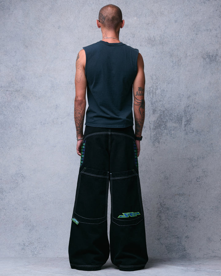 Equalizer. 28". Jet Black.