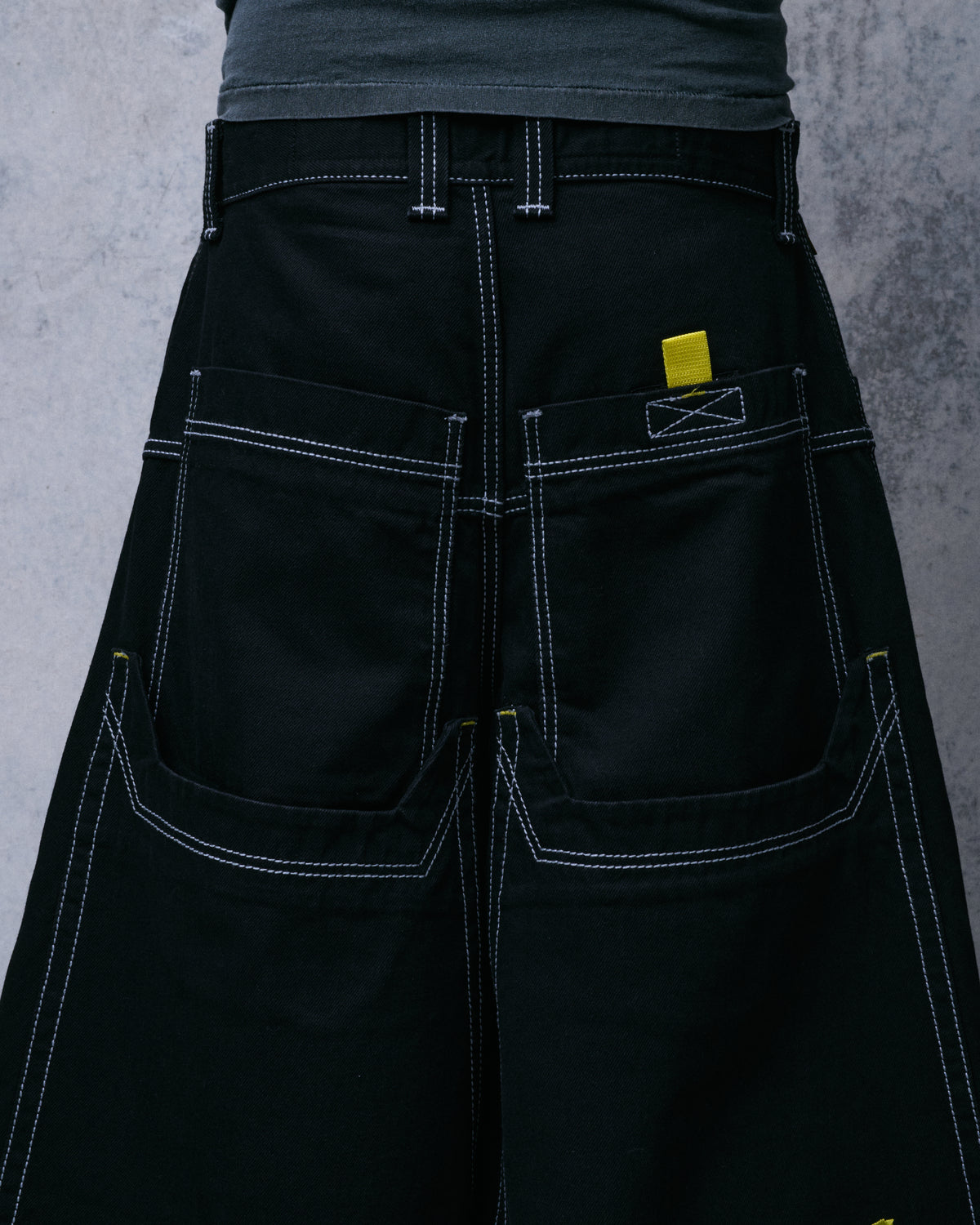Crime Scene. 50". Jet Black.