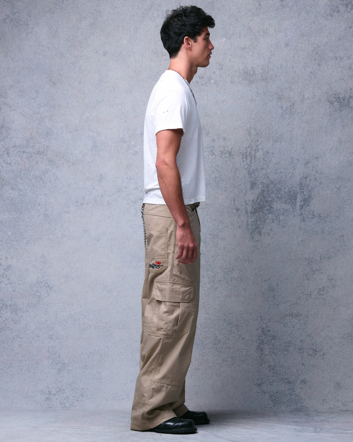 Indicator Cargo Pants. 22”. Khaki.