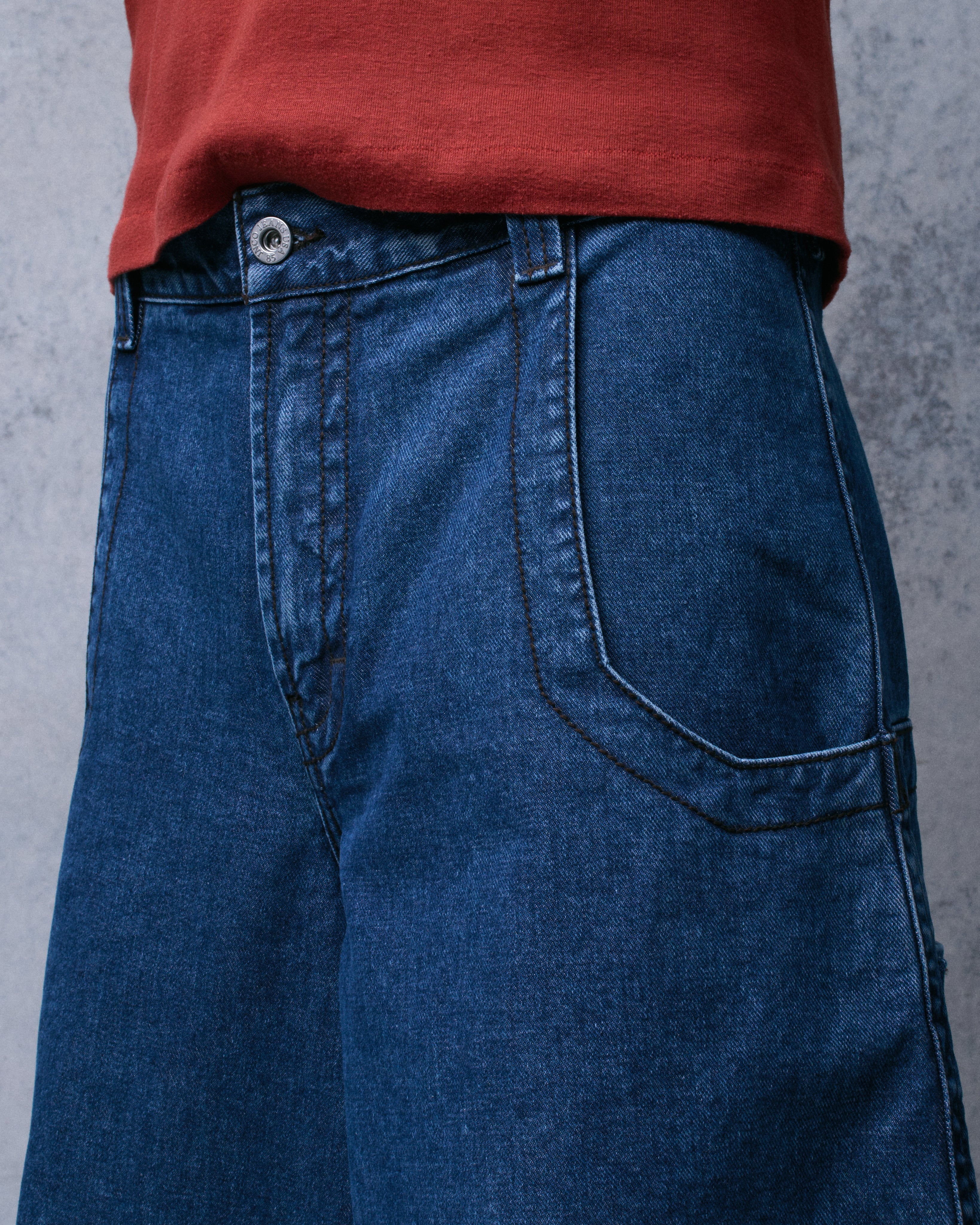 Mammoth Jeans. 40