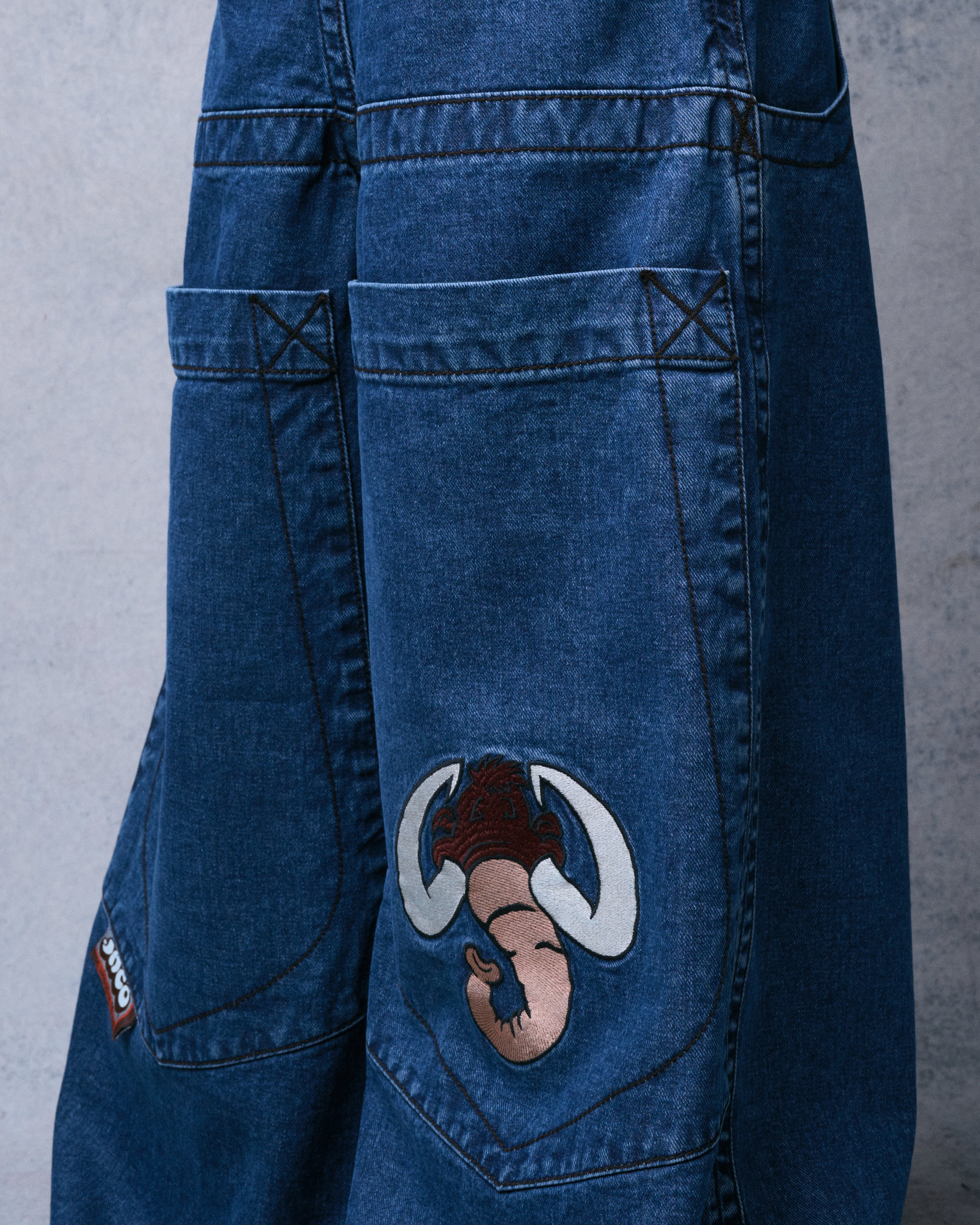 Mammoth Jeans. 40