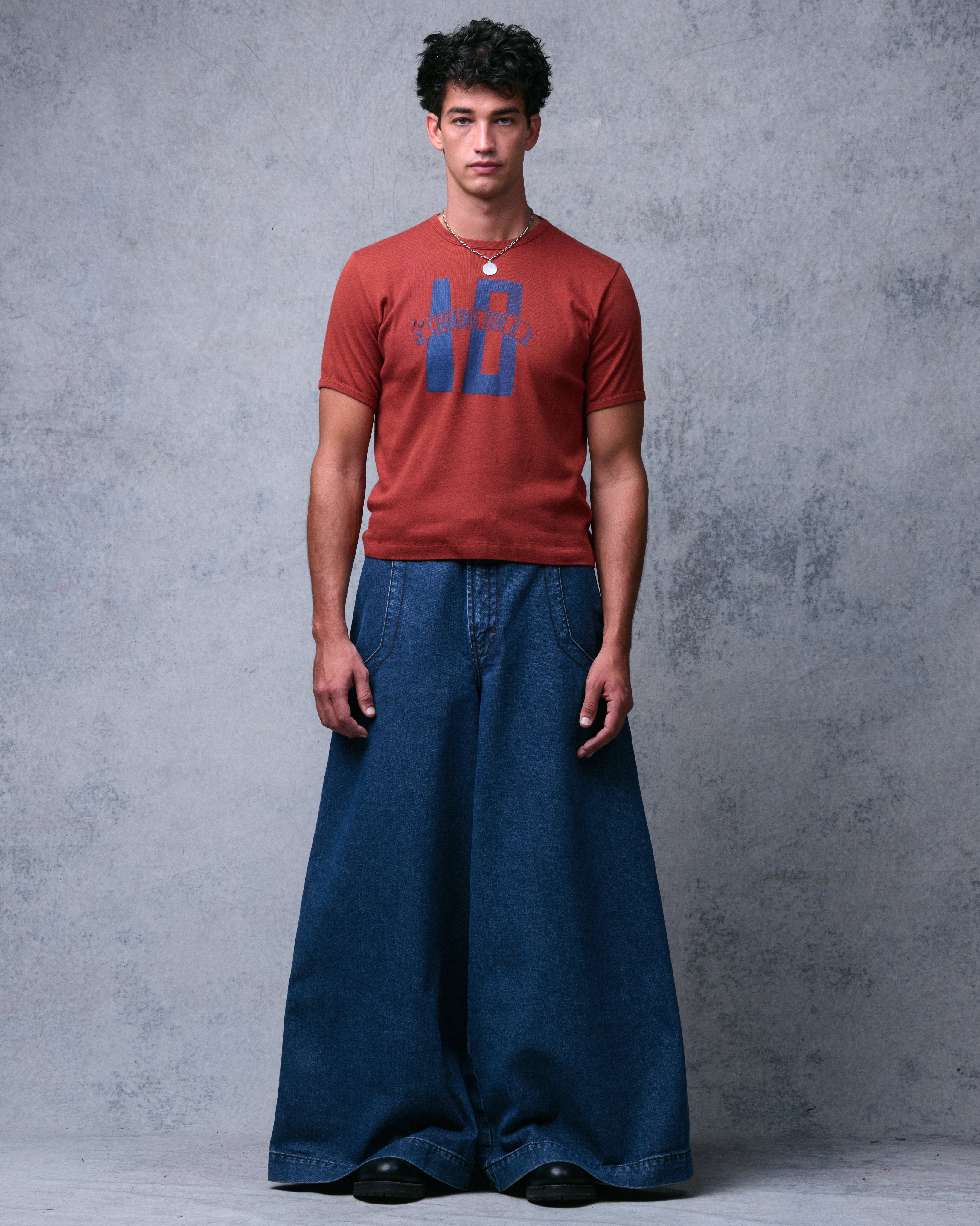 Mammoth Jeans. 40 Mammoth Jeans. 40