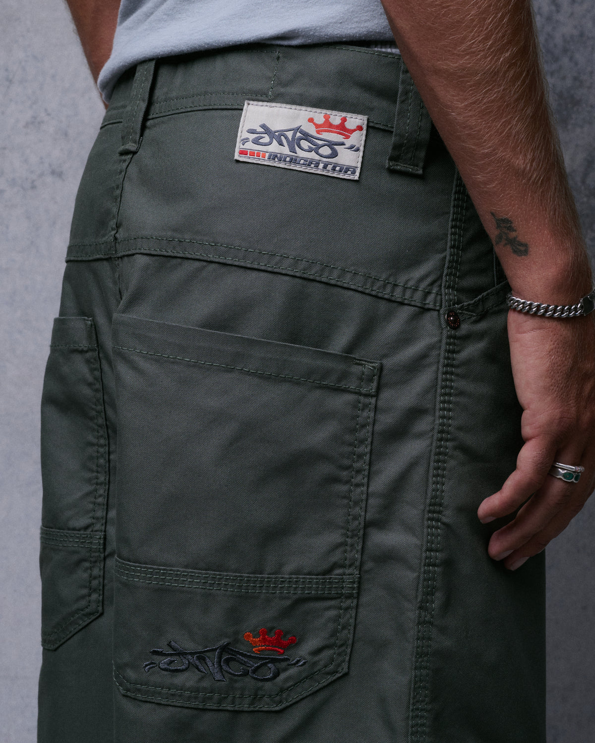 Indicator Cargo Pants. 22”. Olive.