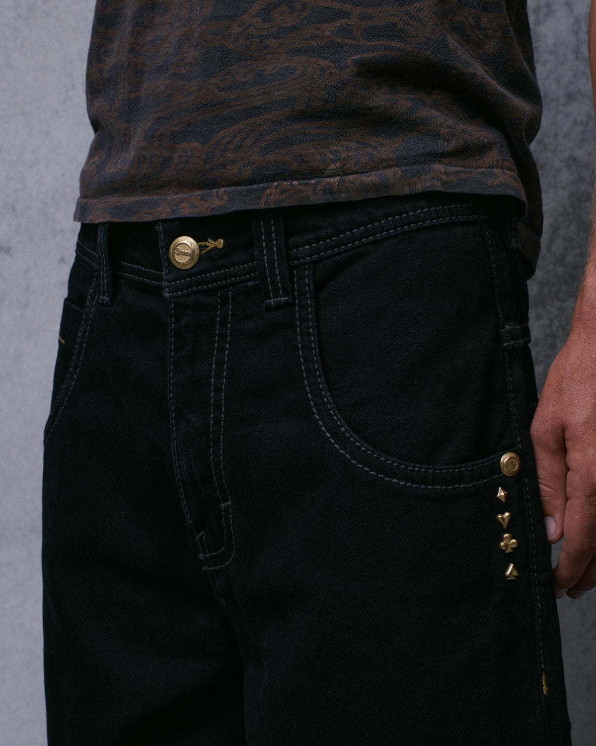 Gambler. 23". Jet Black.