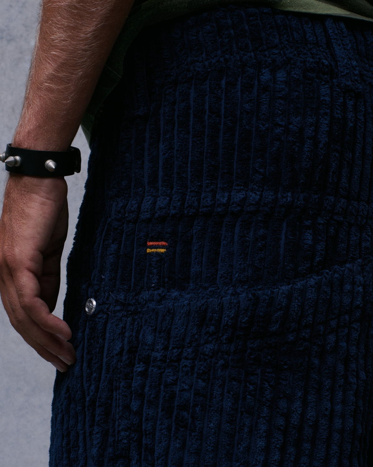 Wizard. 24". 2 Wale Corduroy. Navy.