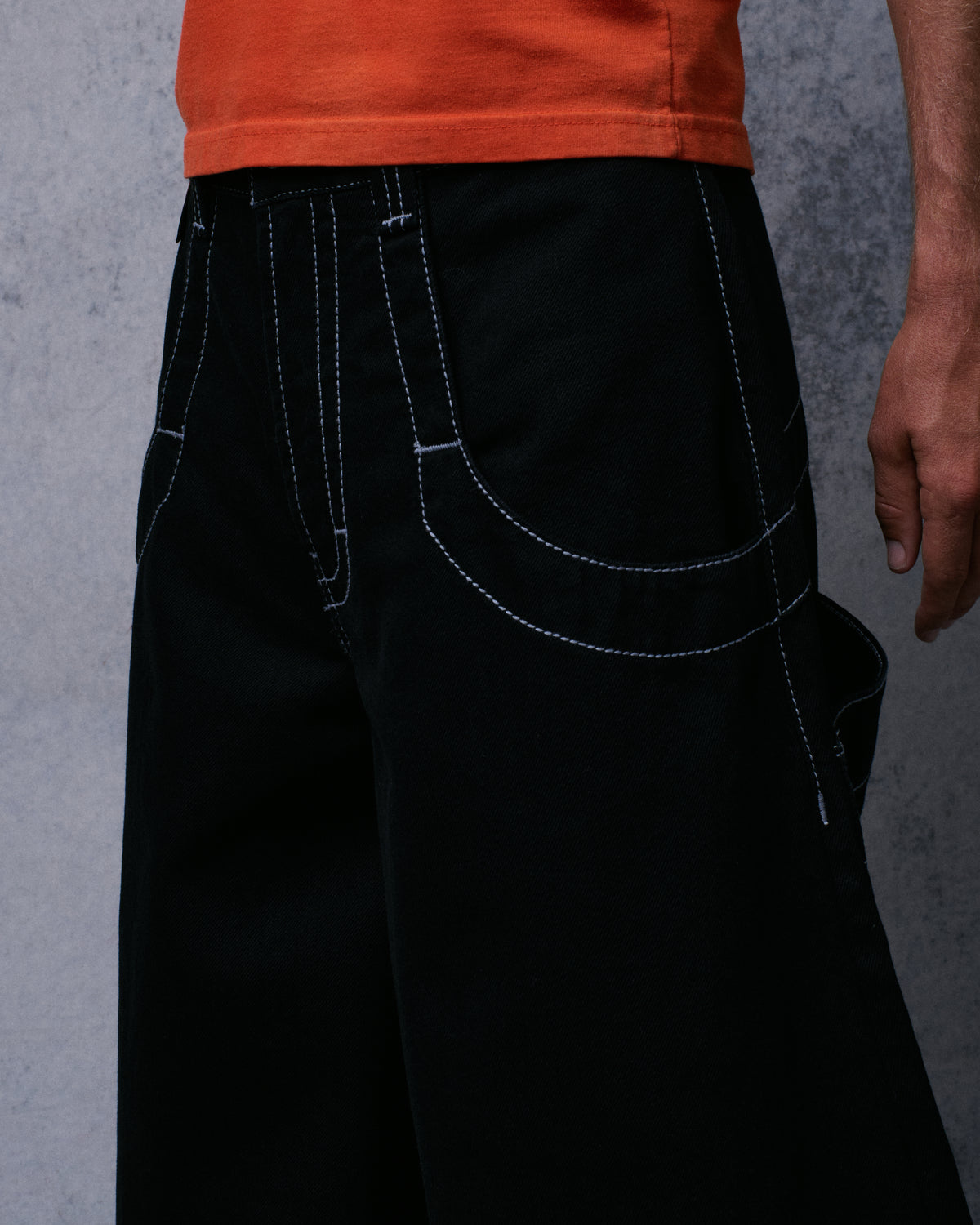 Convict. 50". Jet Black.