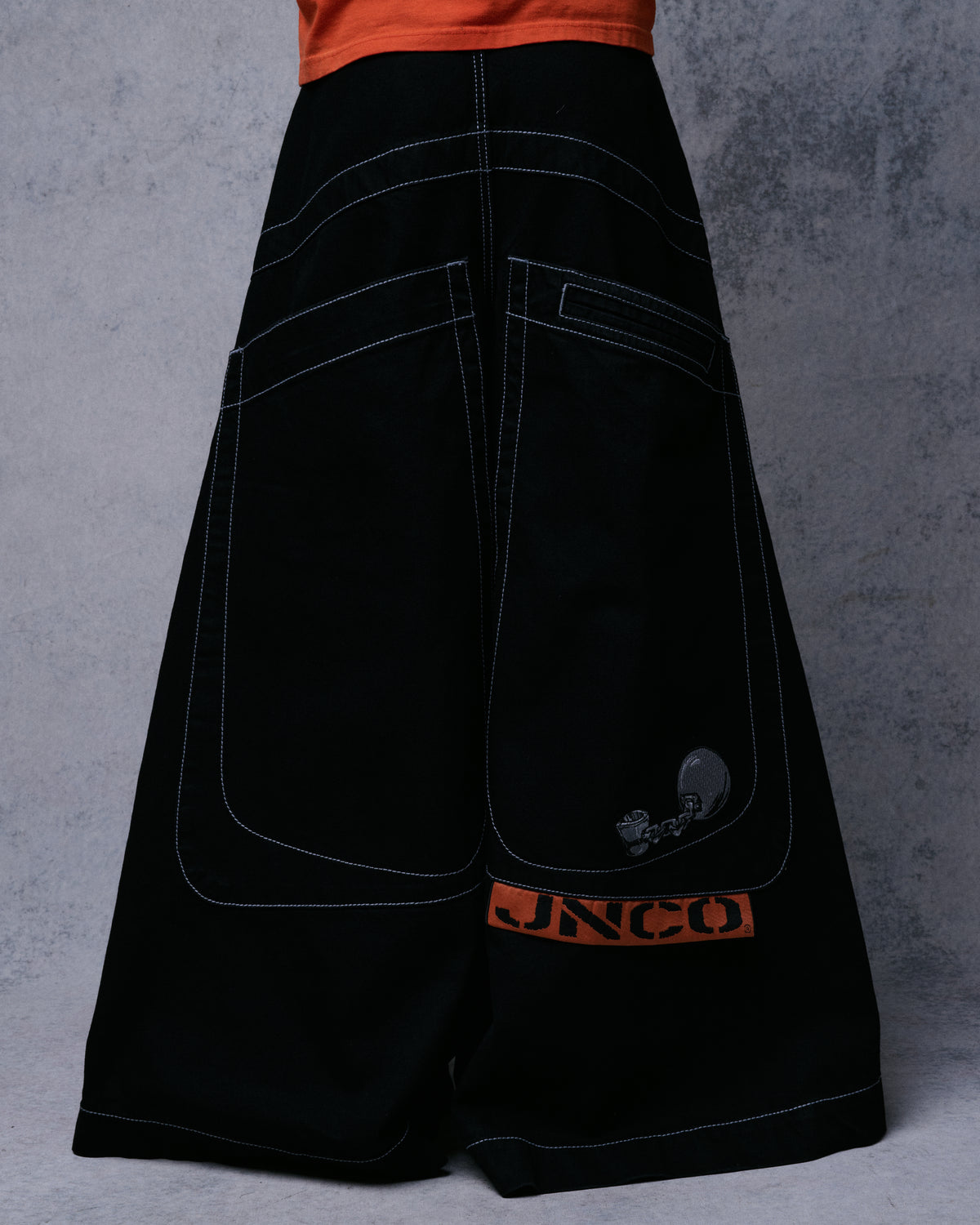 Convict. 50". Jet Black.