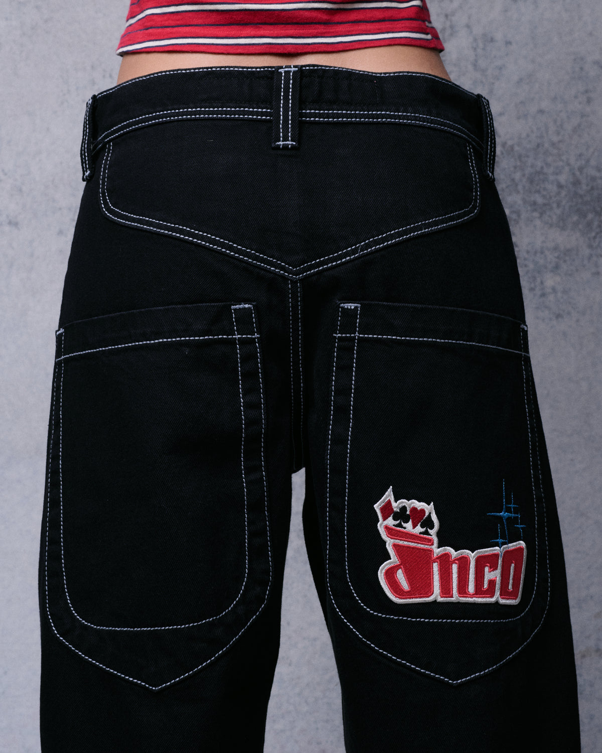 W1169 Low Down Deck. 20". Jet Black.