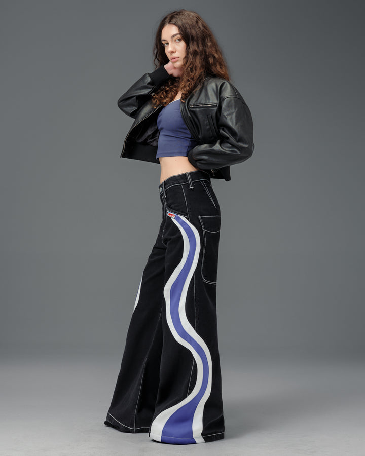 Hypnotix. 32". Jet Black.