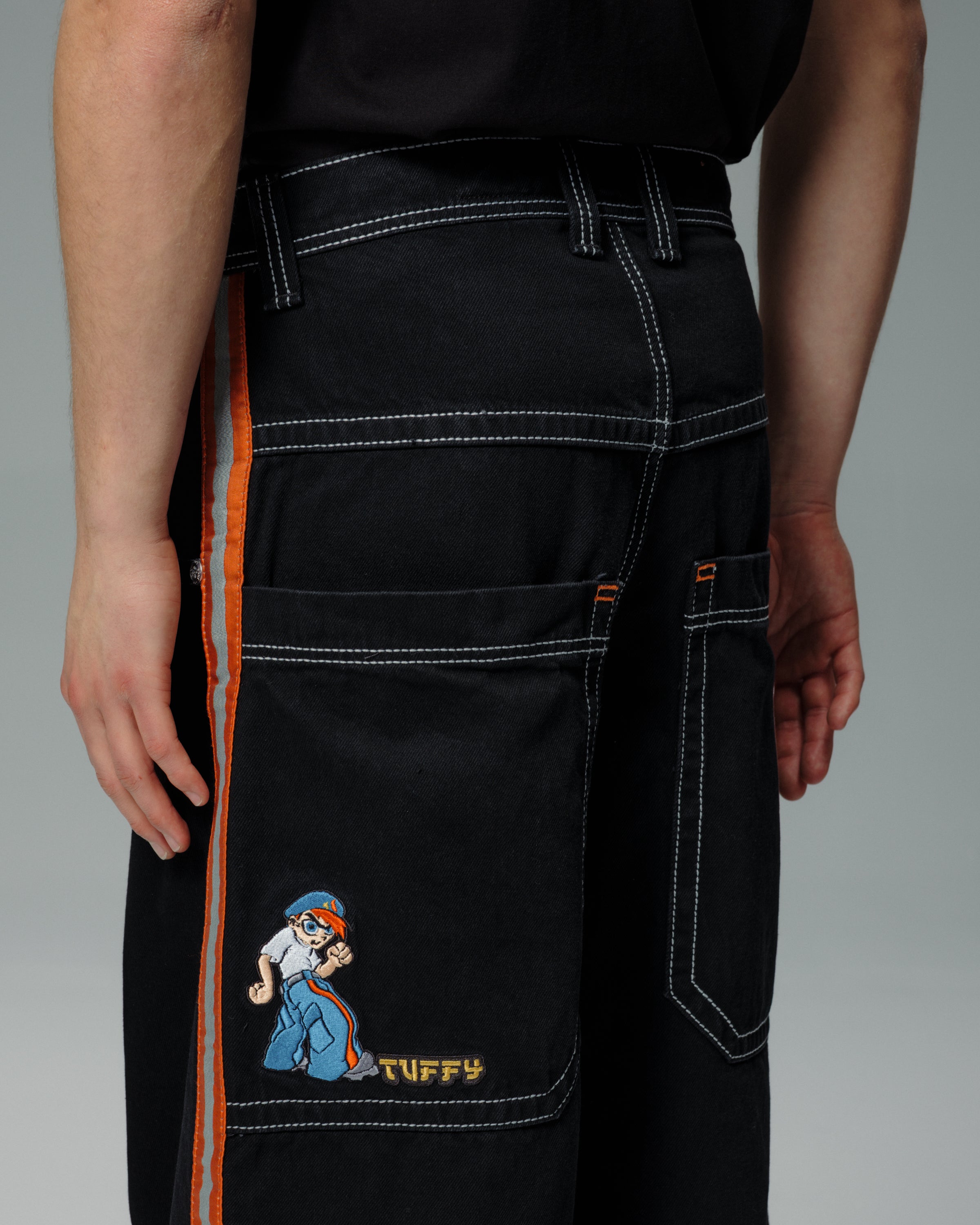 Tuffy Jeans. 23