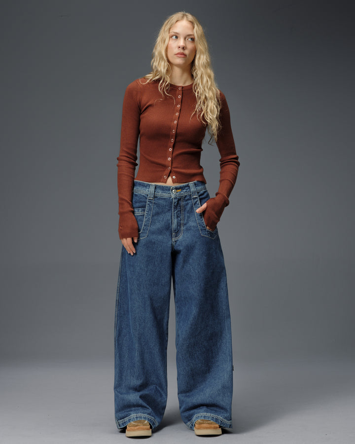 W Slug. 26". Dark Stone.