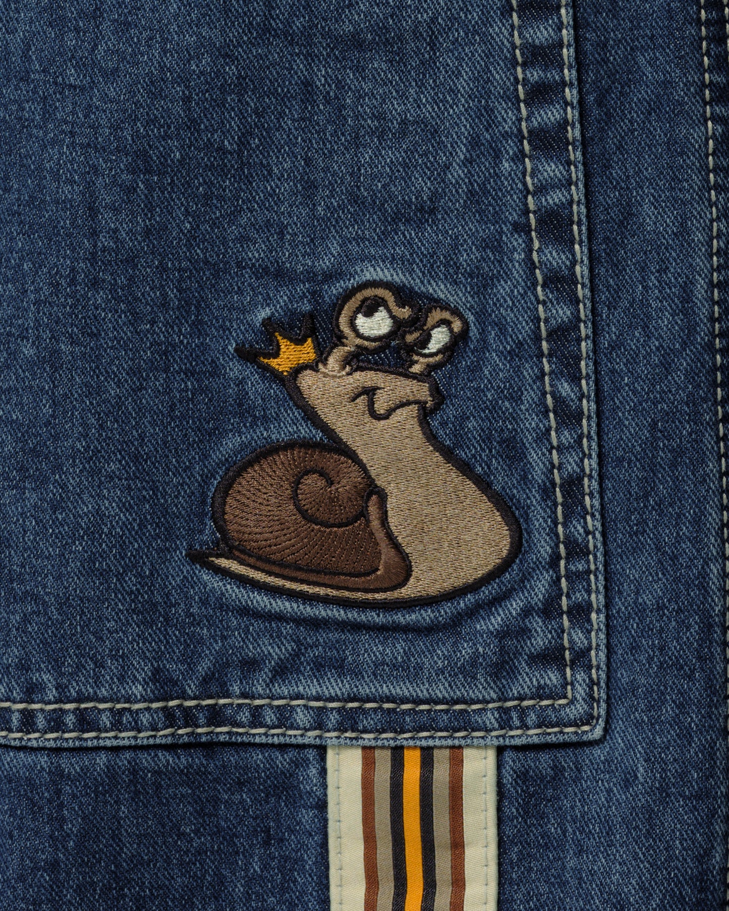 W Slug. 26". Dark Stone.