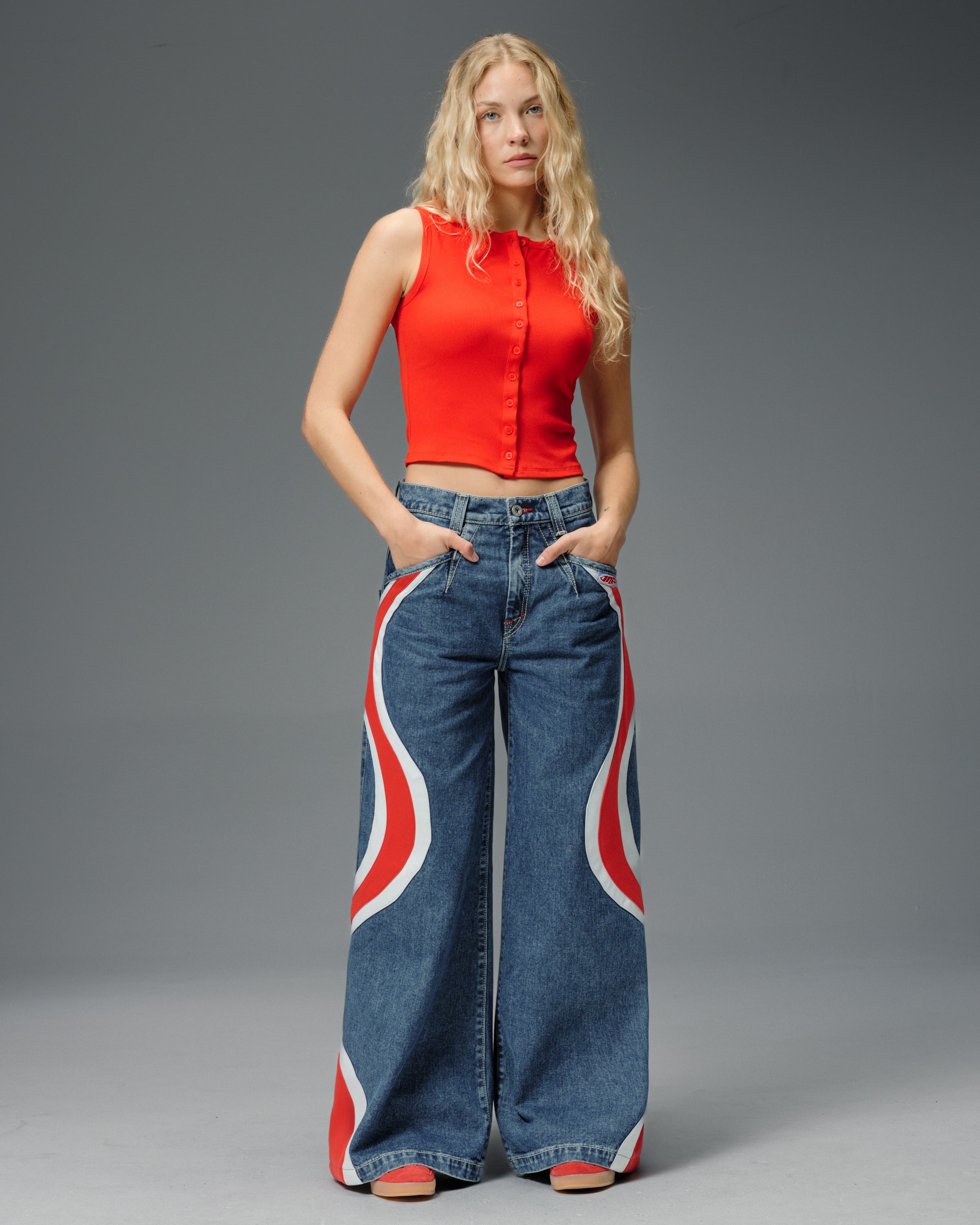 Hypnotix Jeans. 32
