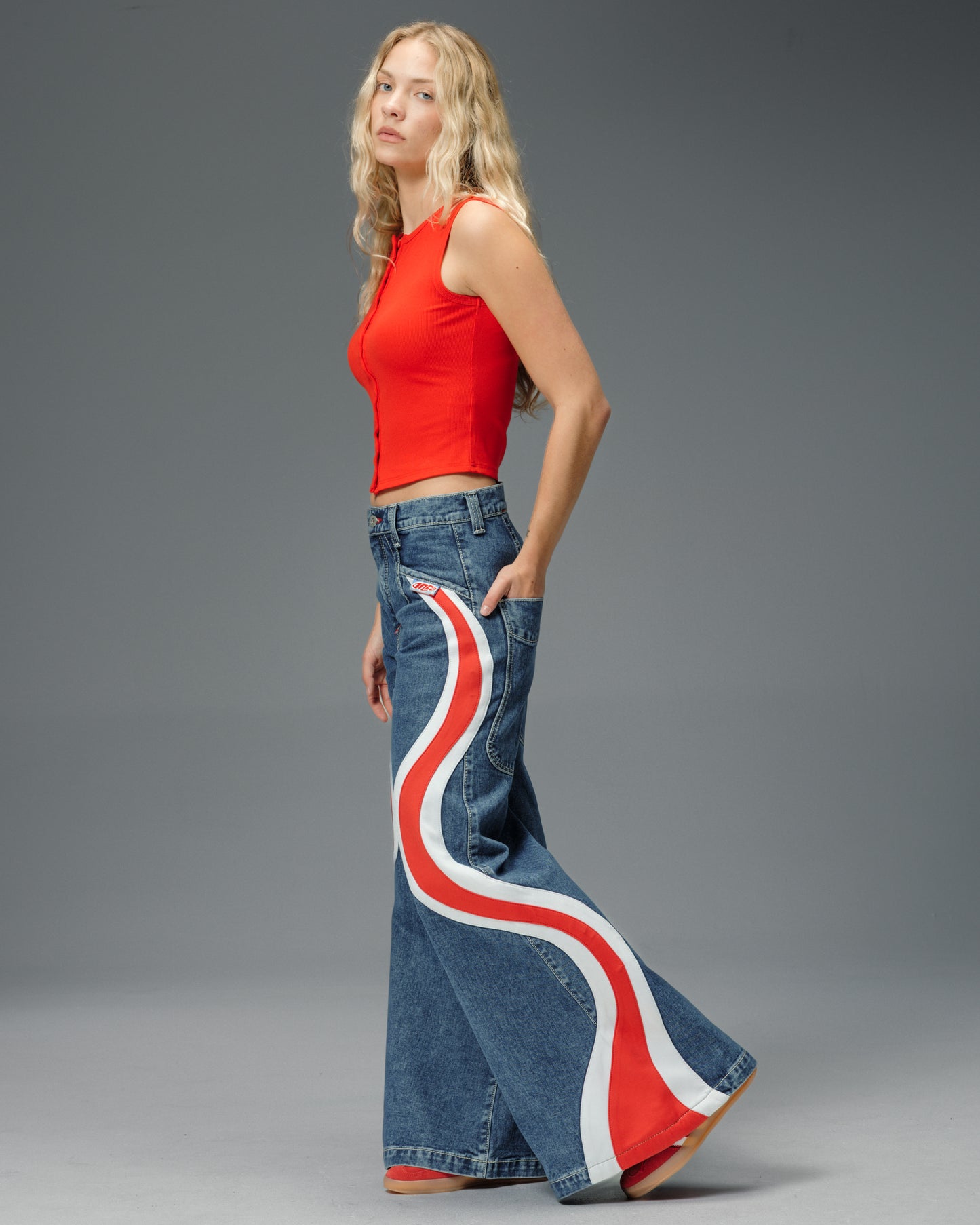 Hypnotix. 32". Dark Stone.