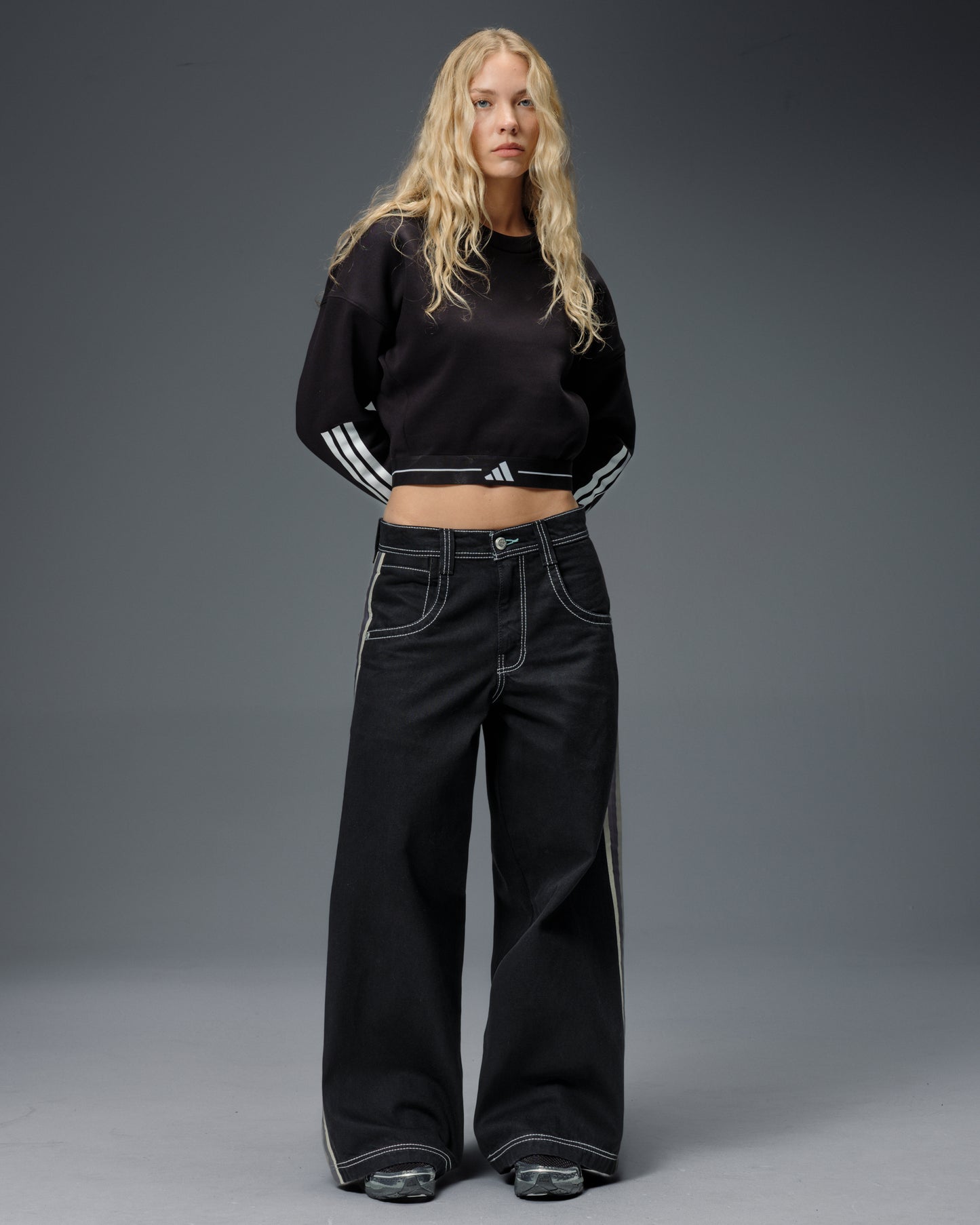 W Skunk. 26". Jet Black.