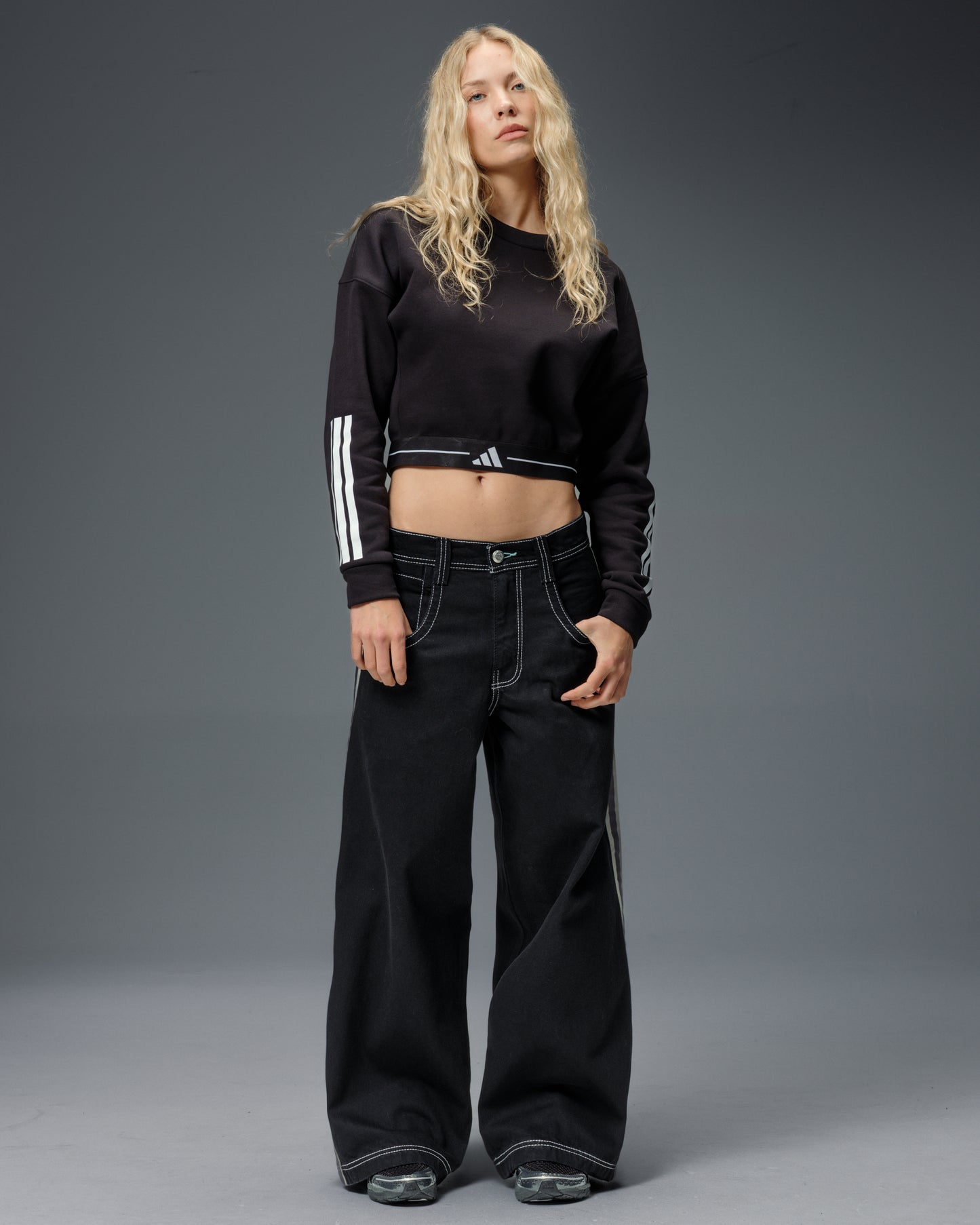 W Skunk. 26". Jet Black.