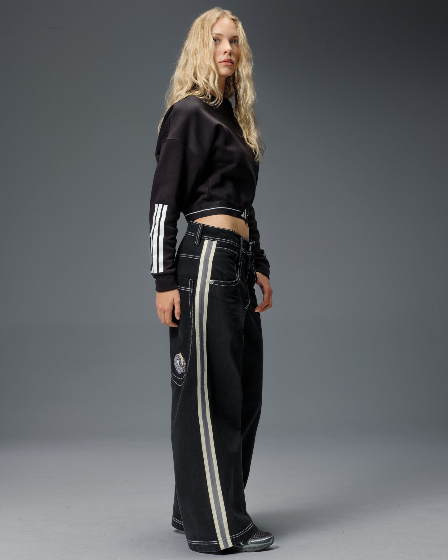 W Skunk. 26". Jet Black.