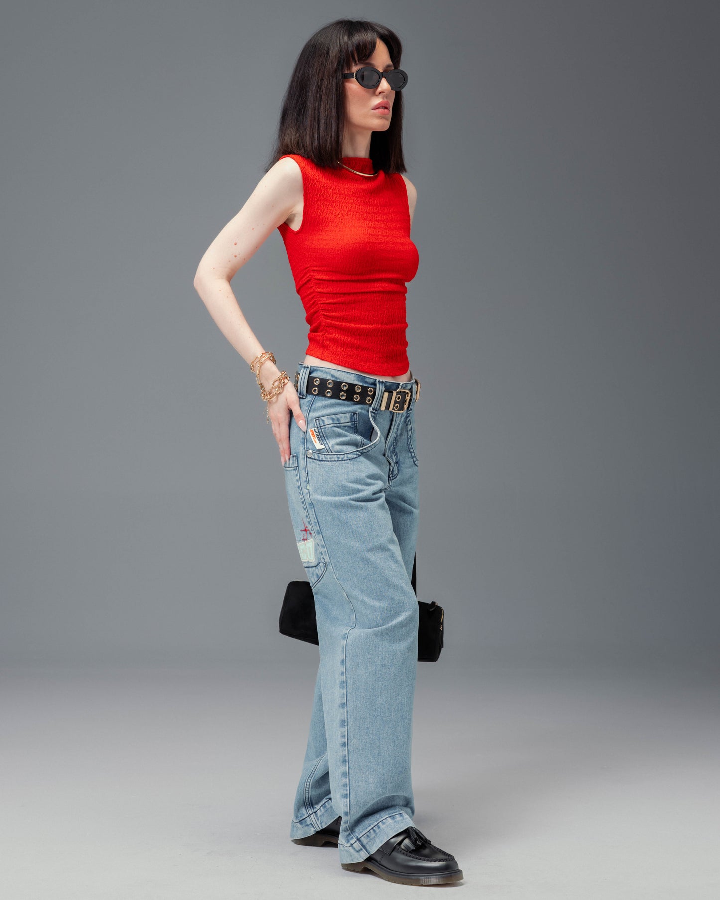 W1169 Low Down Deck. 20". Antique.