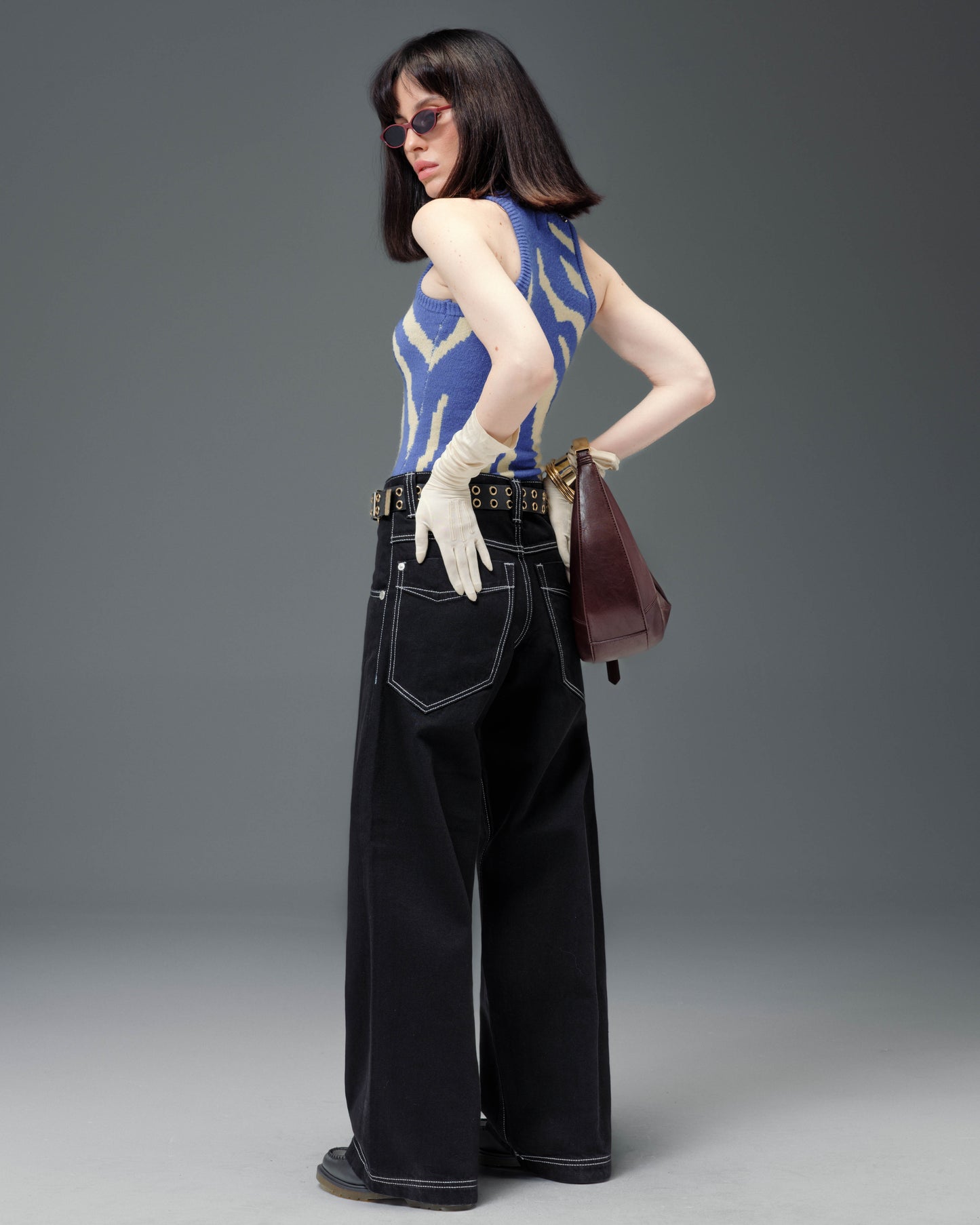 W1179 Easy Wide Pipes. 23". Jet Black.