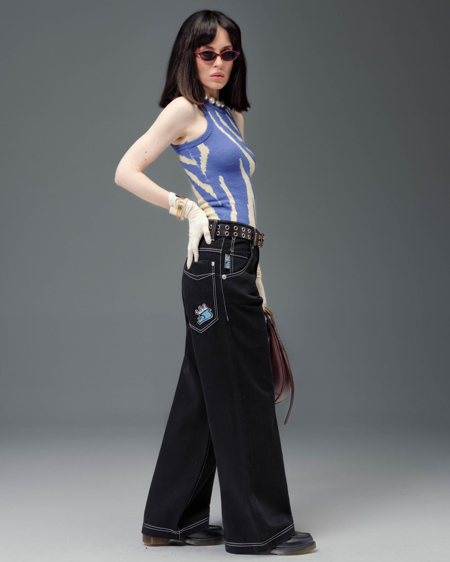 W1179 Easy Wide Pipes. 23". Jet Black.