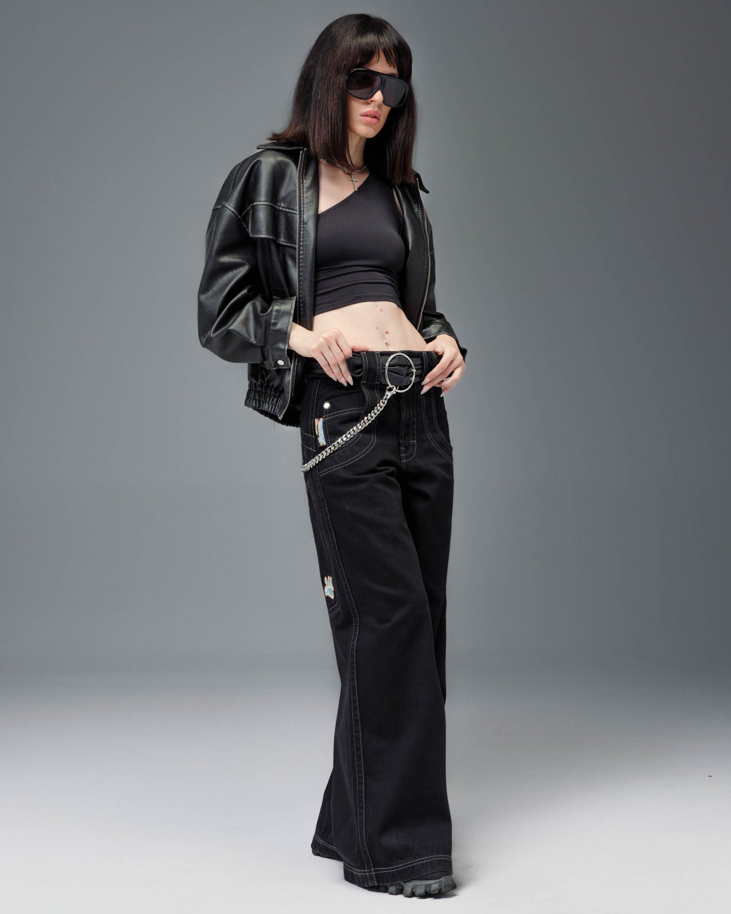 W117 King. 28". Jet Black.