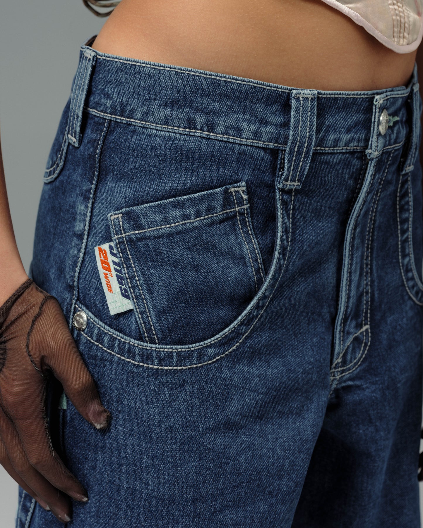 W1169 Low Down Deck. 20". Dark Stone.