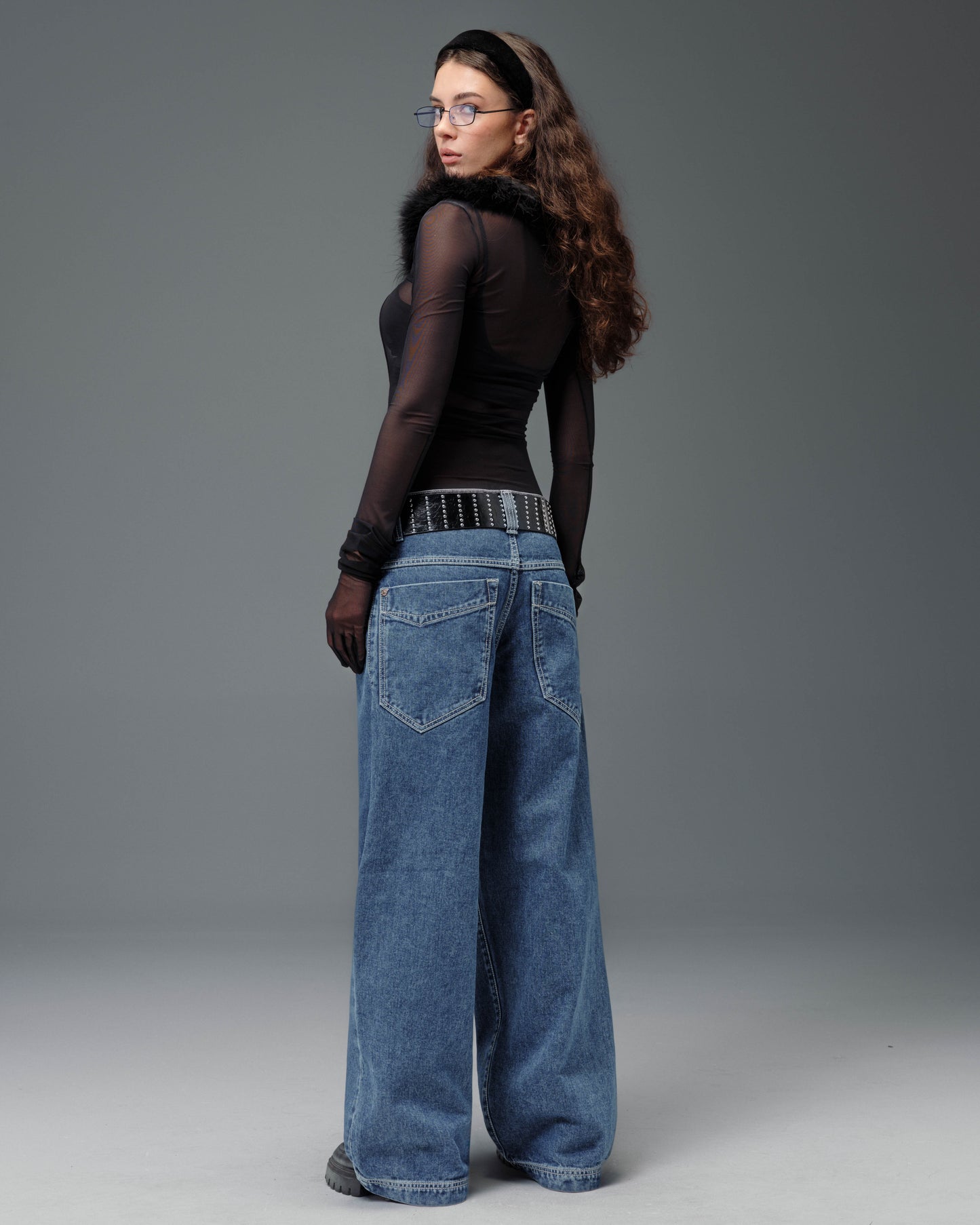 W1179 Easy Wide Pipes. 23". Dark Stone.