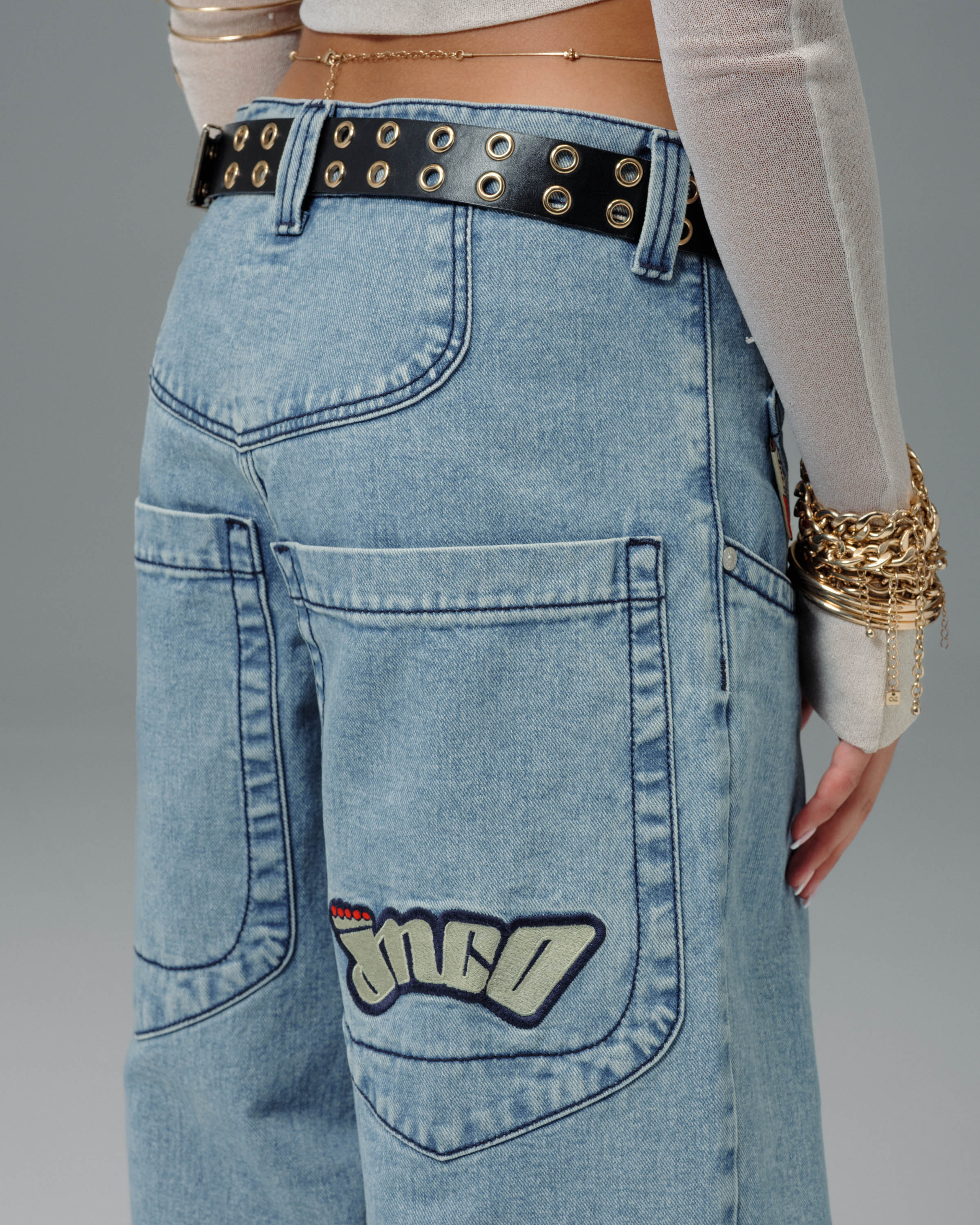 169 Low Down Jeans. 20