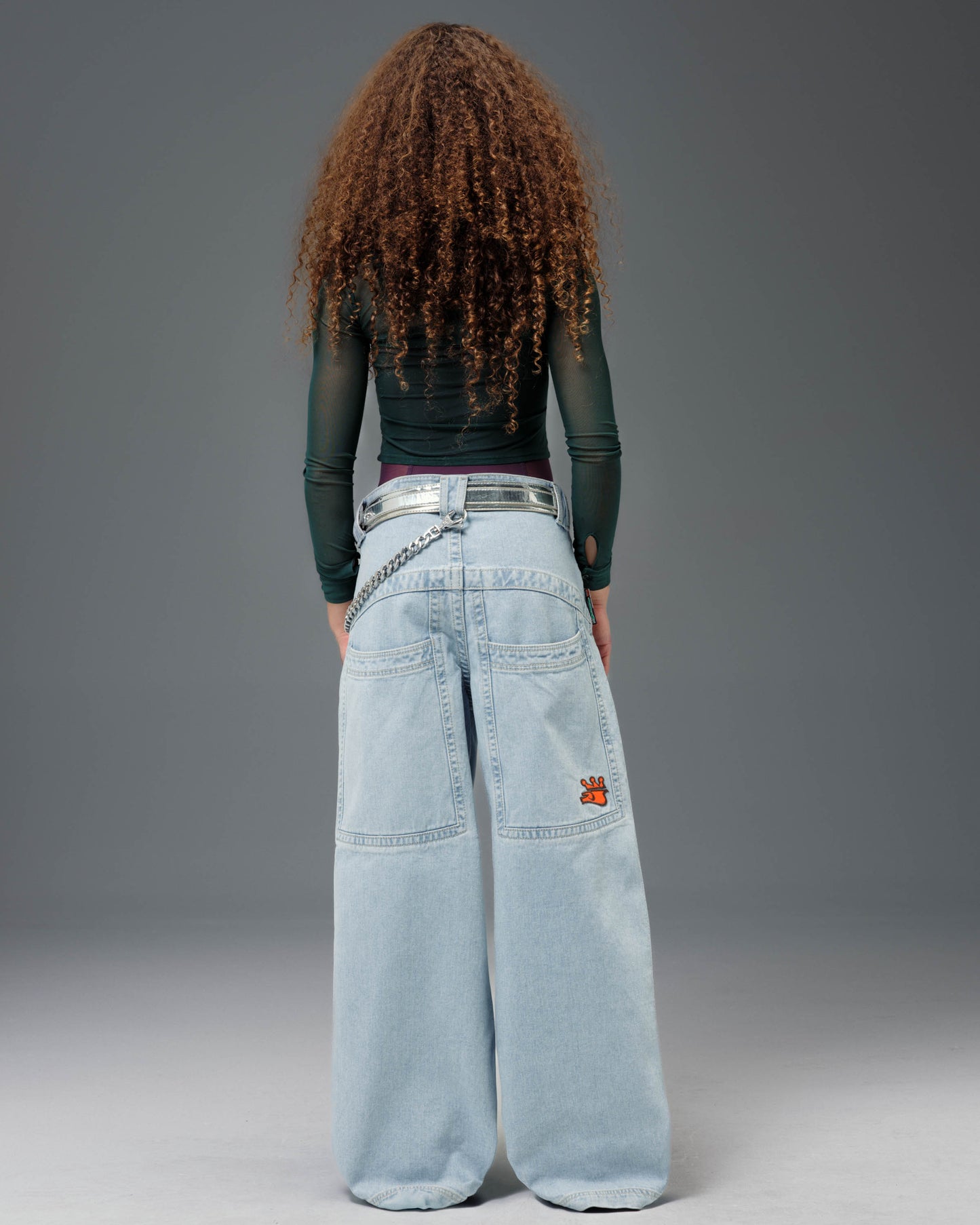 W117 King. 28". Vintage.