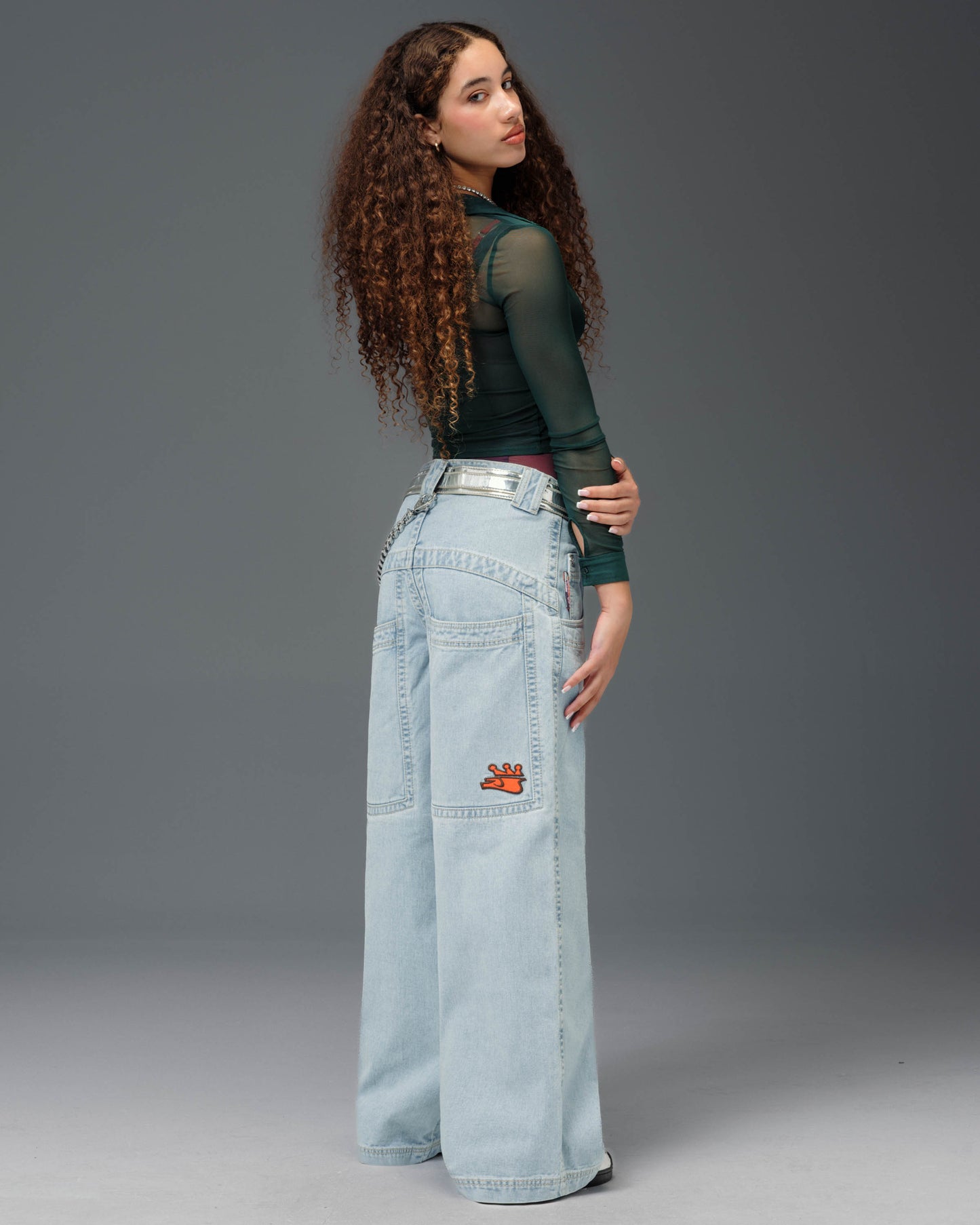 W117 King. 28". Vintage.