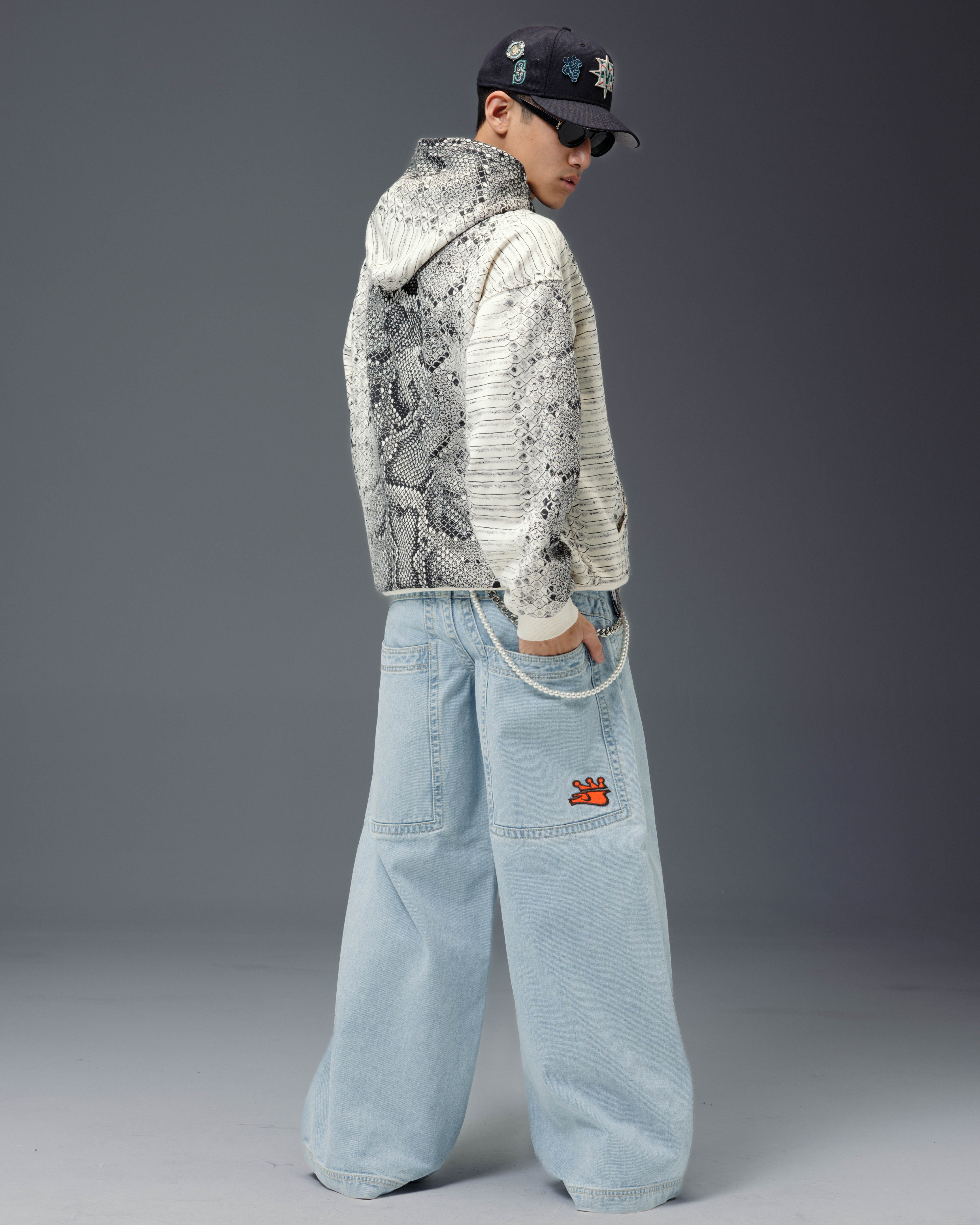 117 King Jeans. 28