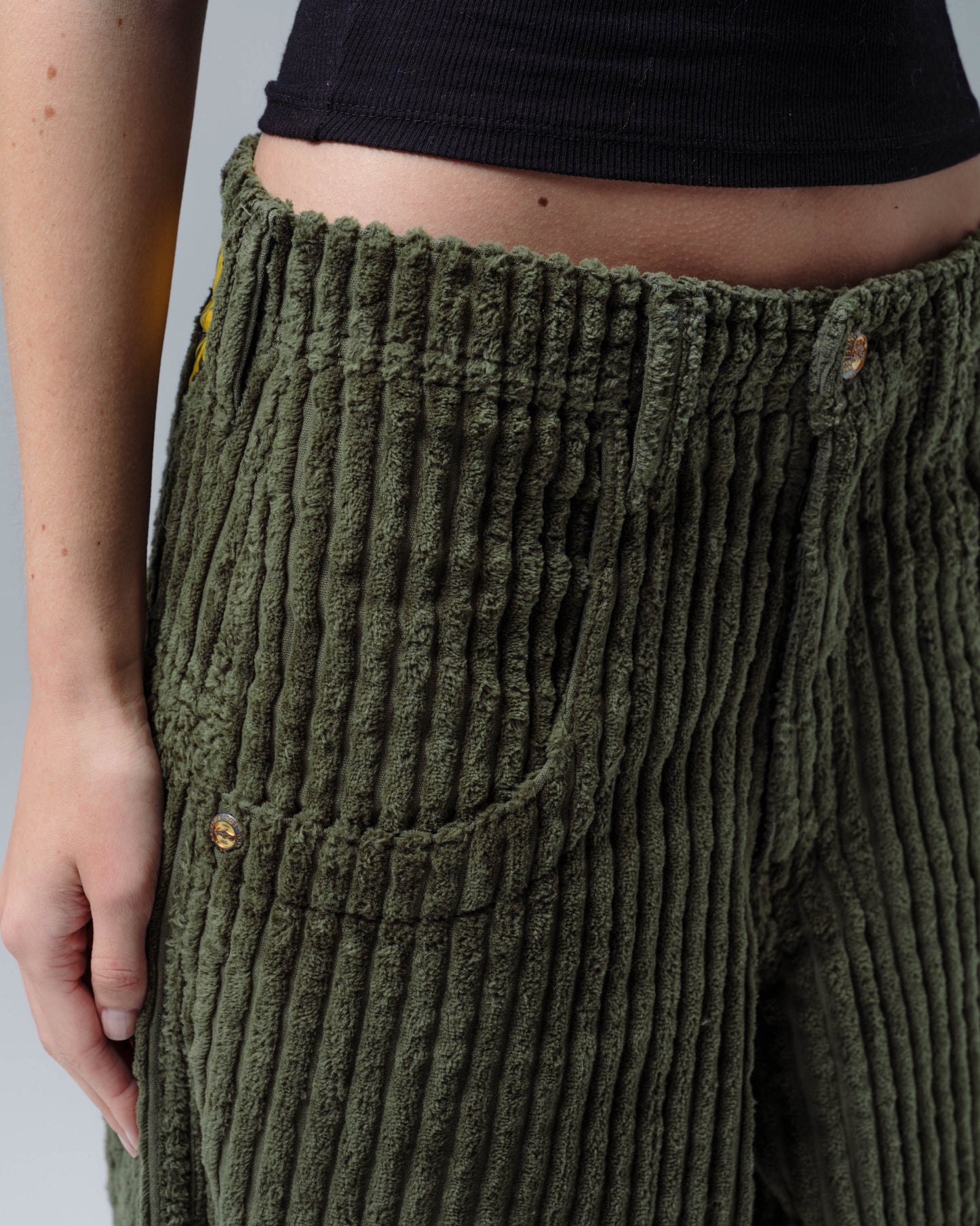 W Jester. 26". 2 Wale Corduroy. Moss.