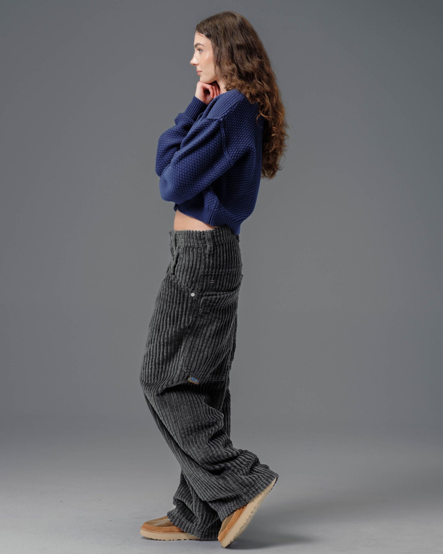 W Wizard. 24". 2 Wale Corduroy. Magnet.