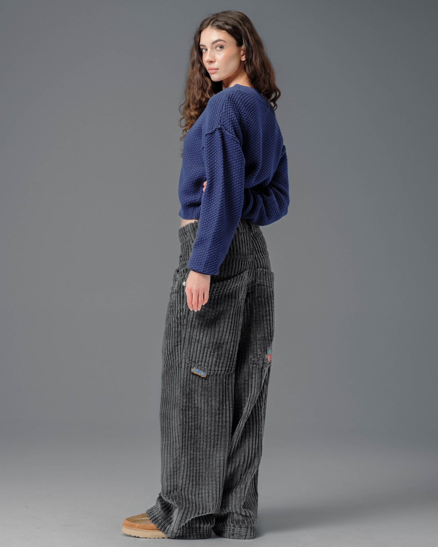 W Wizard. 24". 2 Wale Corduroy. Magnet.