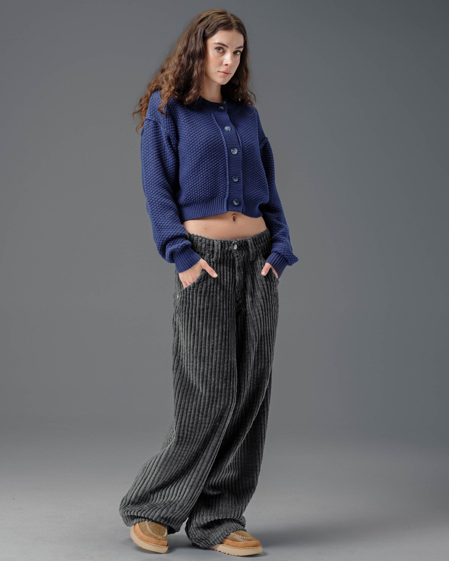 W Wizard. 24". 2 Wale Corduroy. Magnet.