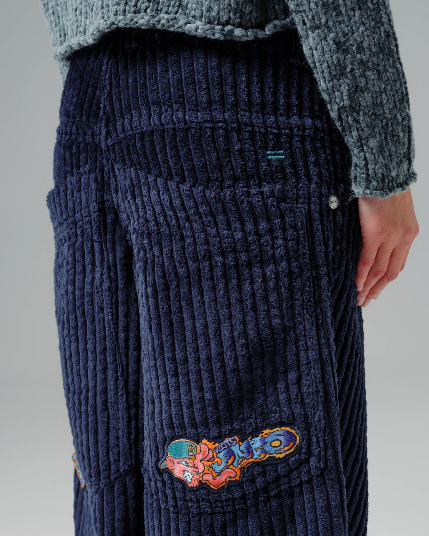 W Wizard. 24". 2 Wale Corduroy. Navy.