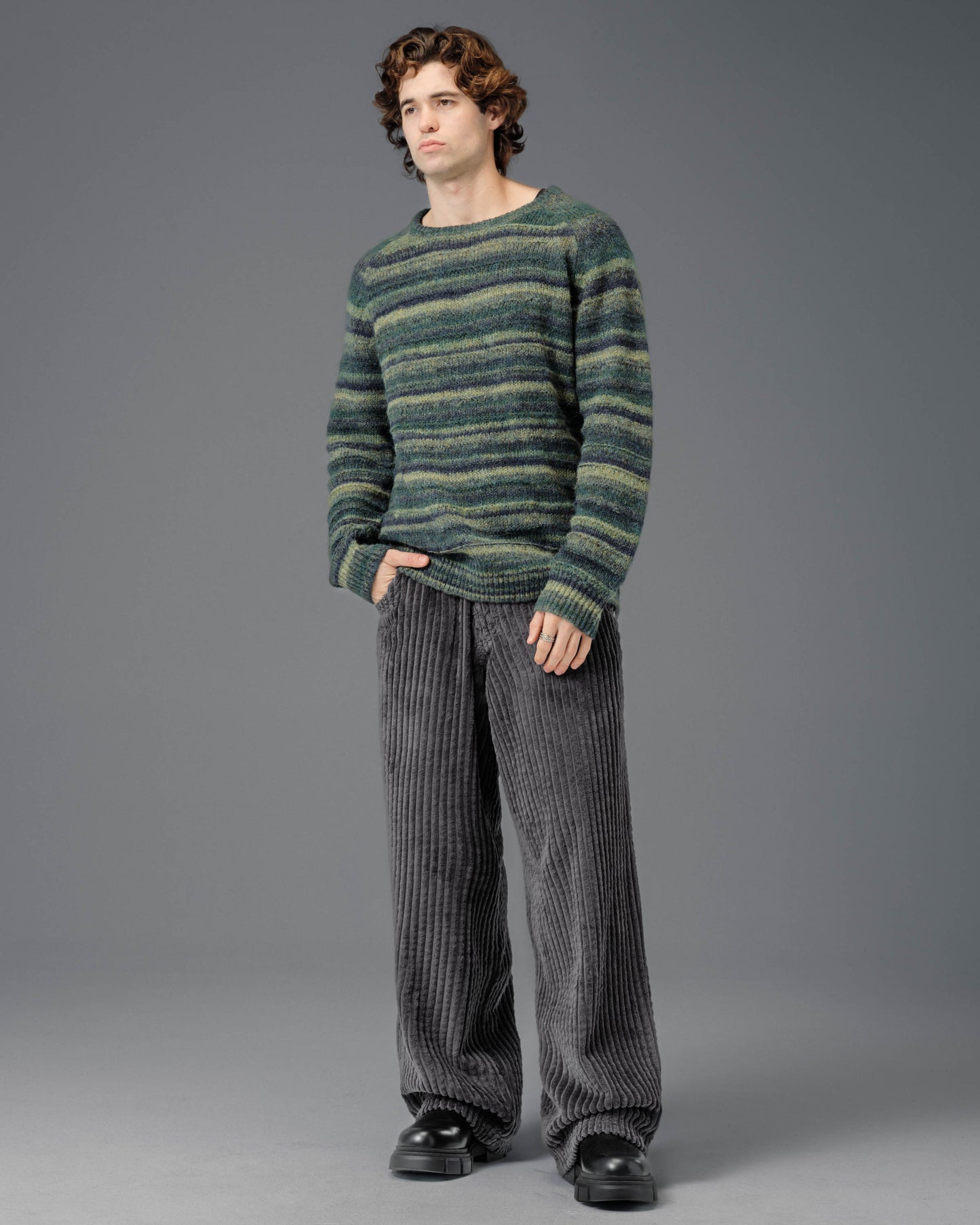 Wizard. 24". 2 Wale Corduroy. Magnet.