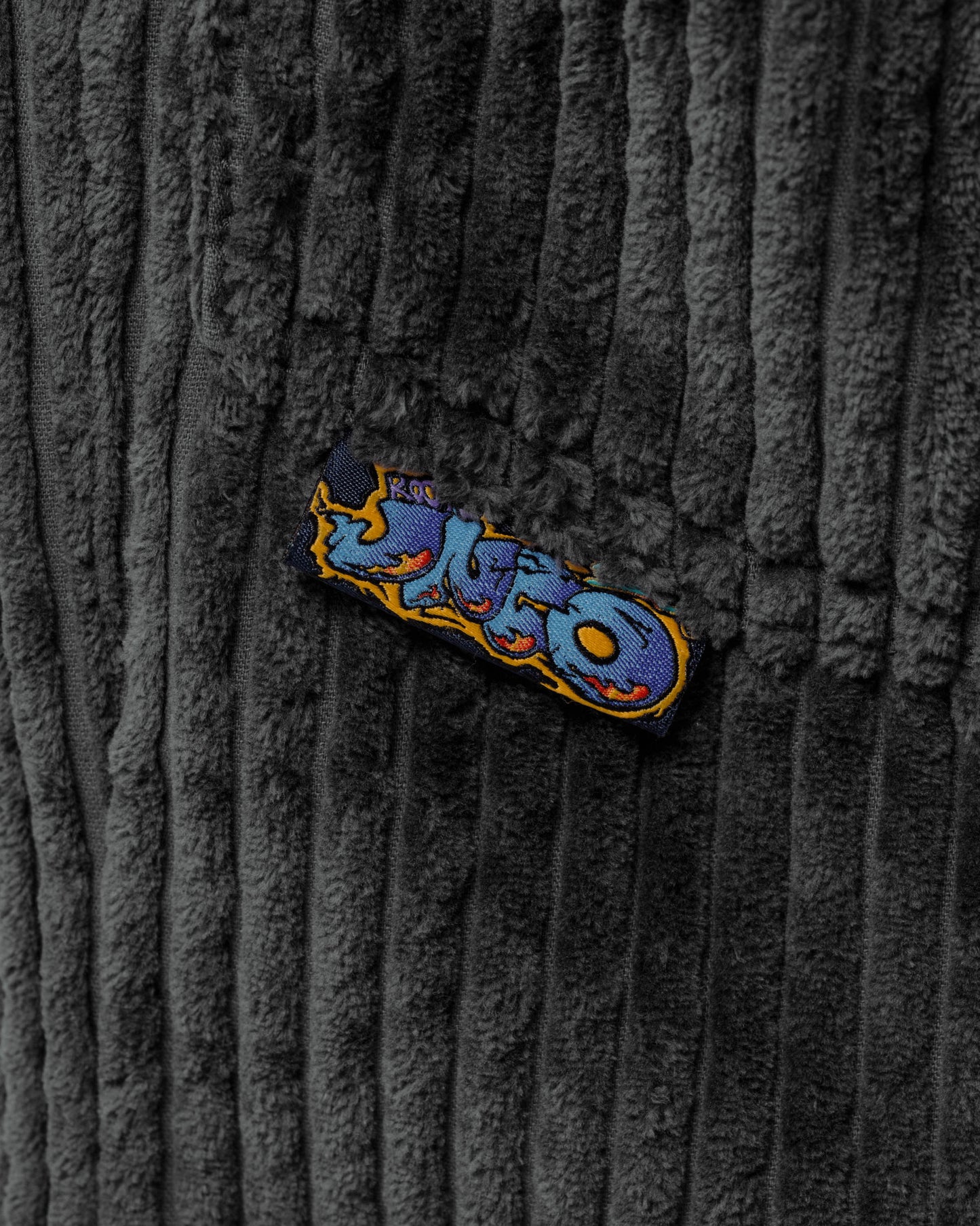 Wizard. 24". 2 Wale Corduroy. Magnet.